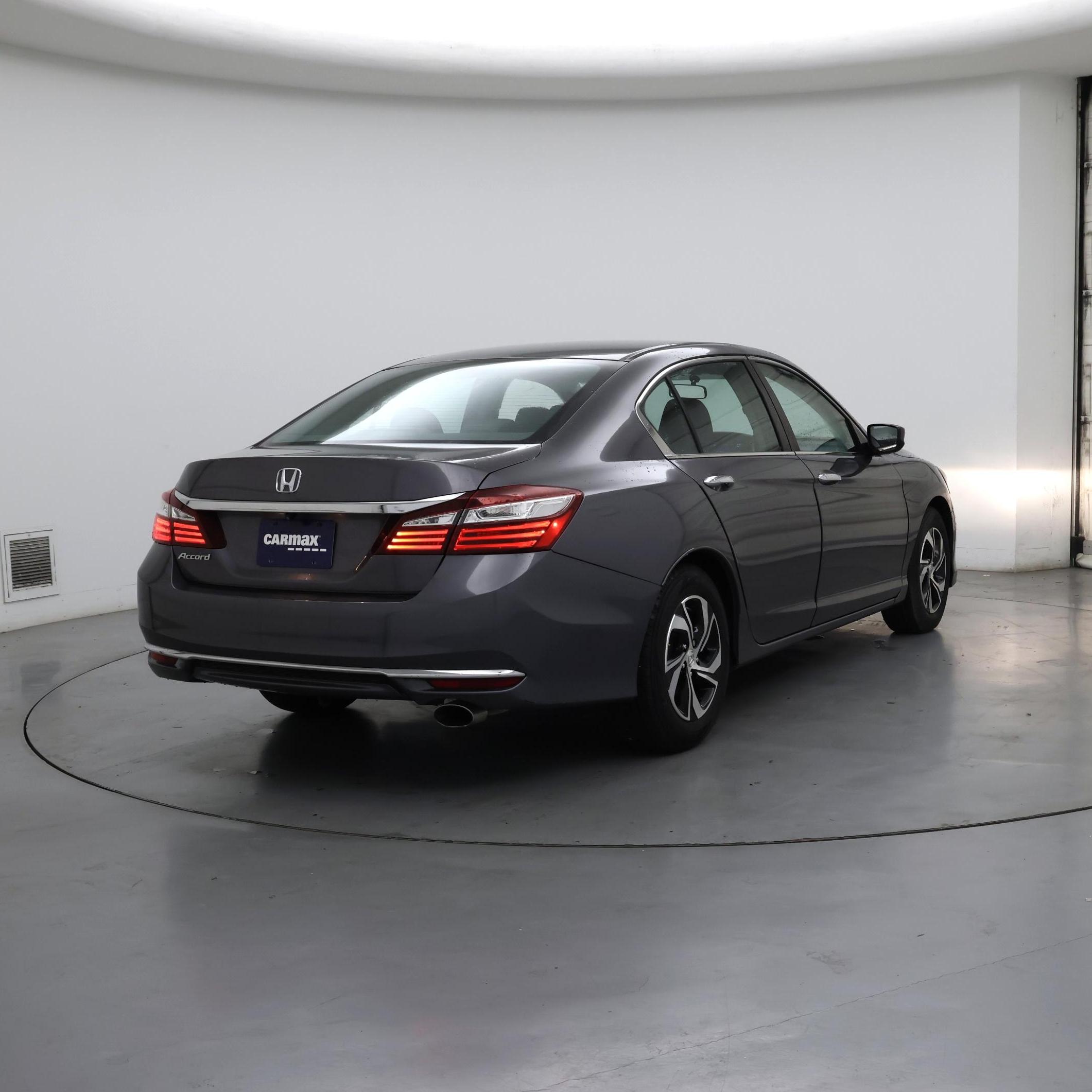 Thumbnail: 2017 Honda Accord - 8