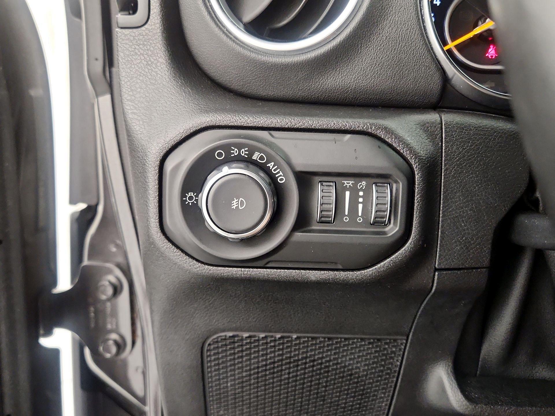 Thumbnail: 2020 Jeep Wrangler - 13