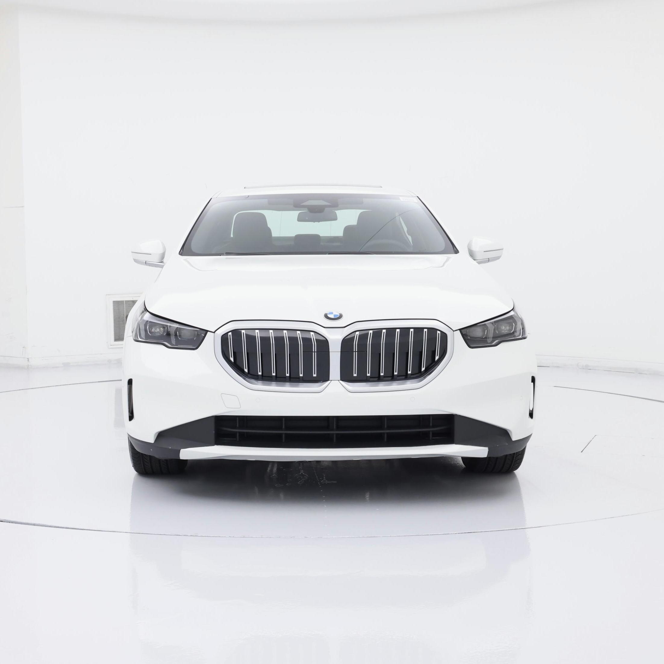 Thumbnail: 2024 BMW 5 Series - 5