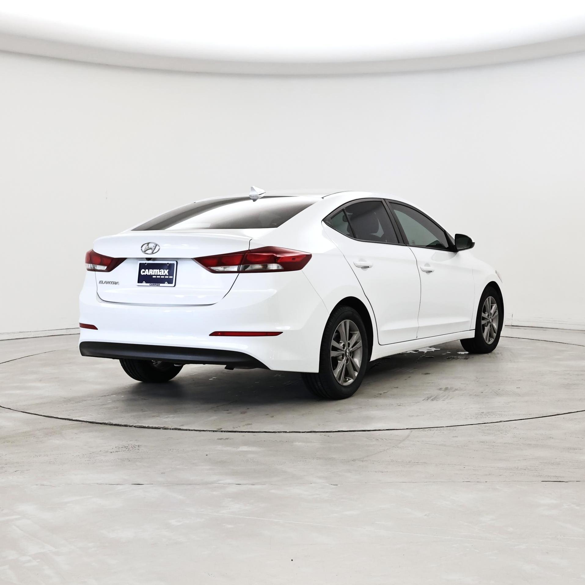 Thumbnail: 2018 Hyundai Elantra - 8