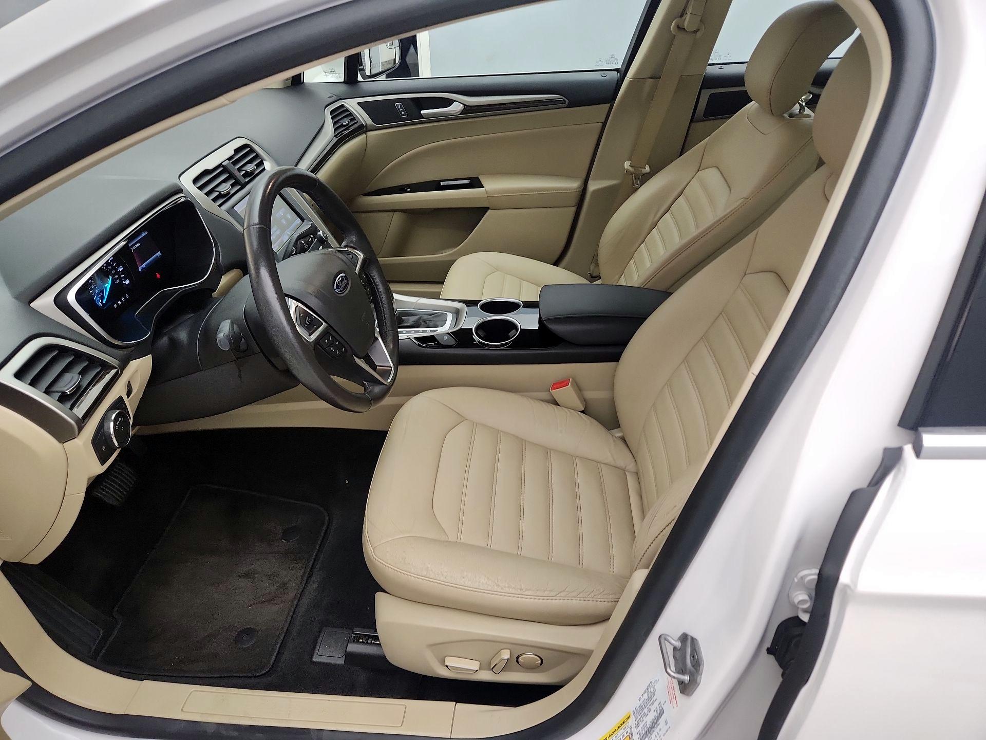 Thumbnail: 2014 Ford Fusion - 11