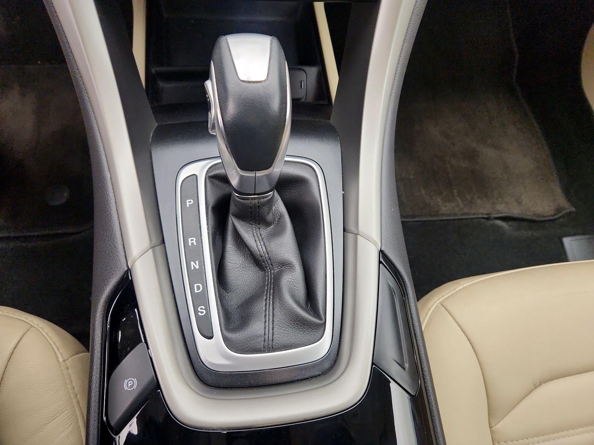 Thumbnail: 2014 Ford Fusion - 17