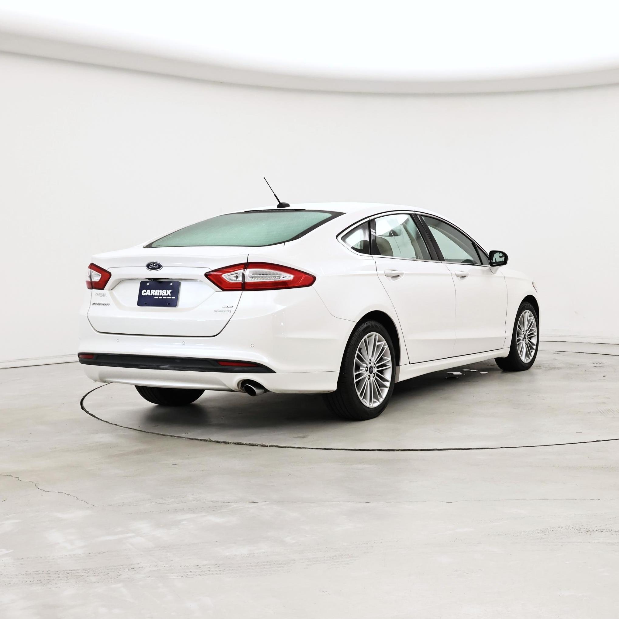 Thumbnail: 2014 Ford Fusion - 8