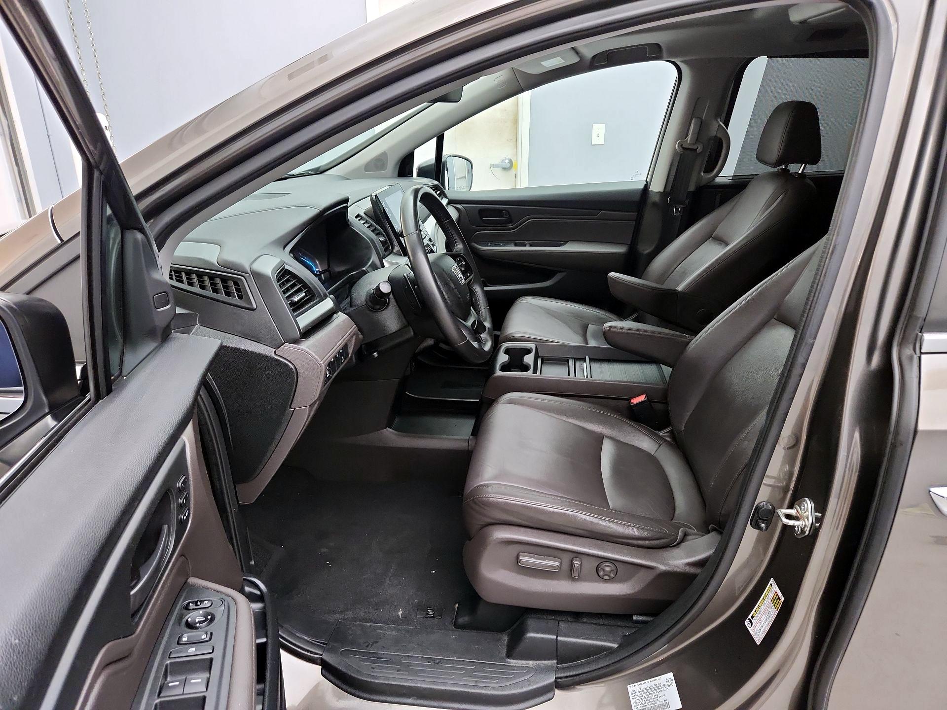 Thumbnail: 2018 Honda Odyssey - 11
