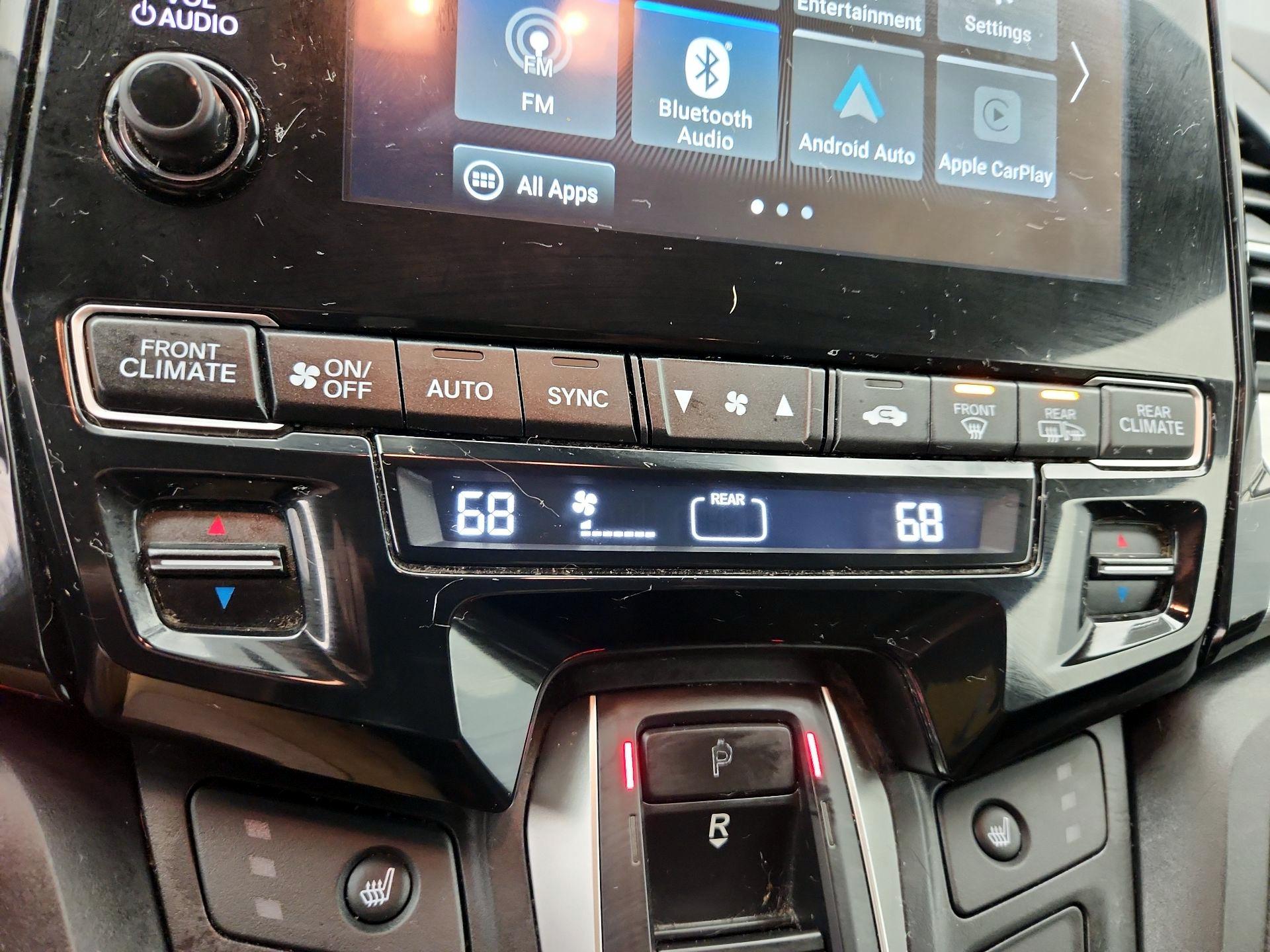 Thumbnail: 2018 Honda Odyssey - 17