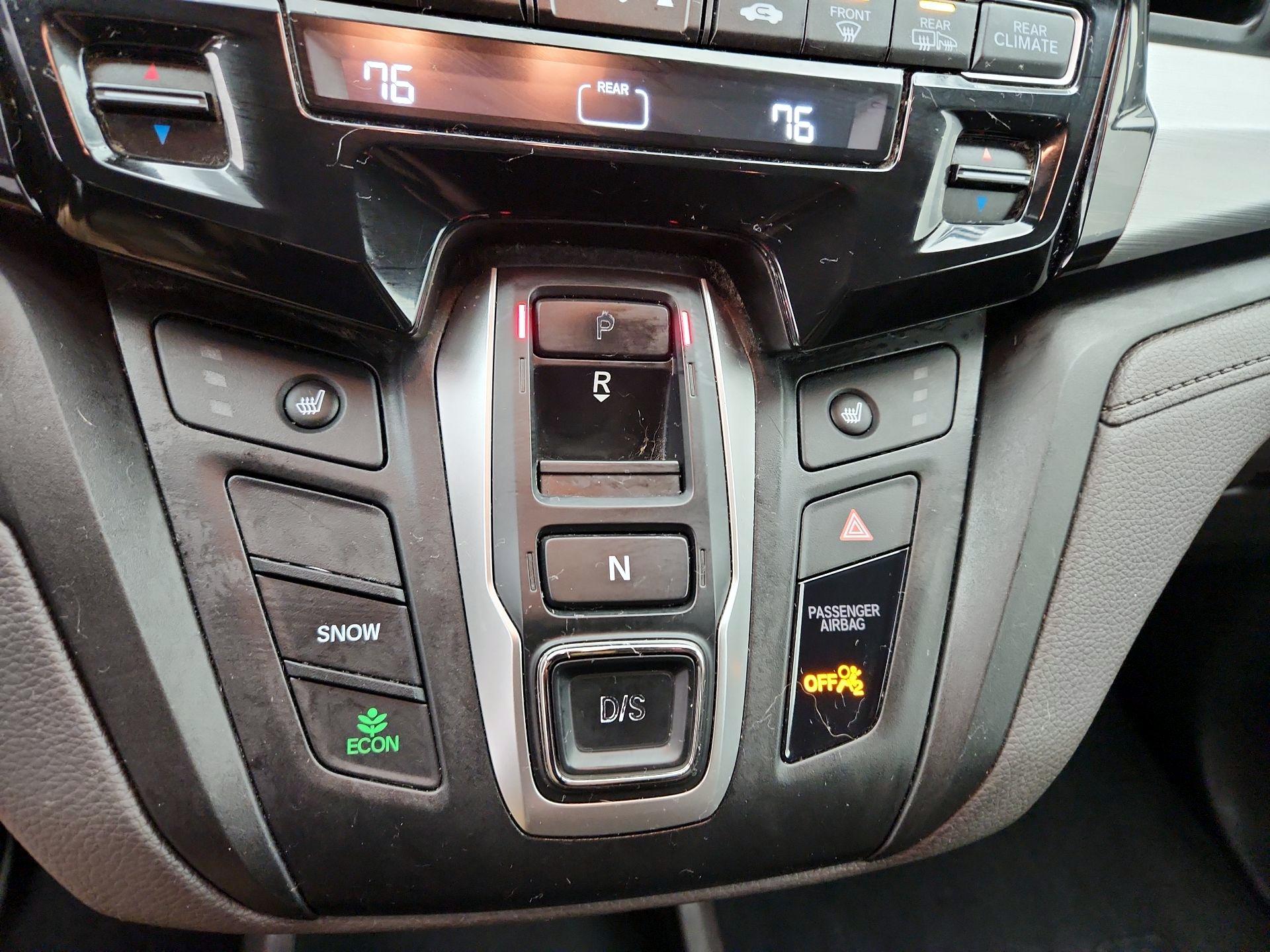 Thumbnail: 2018 Honda Odyssey - 18