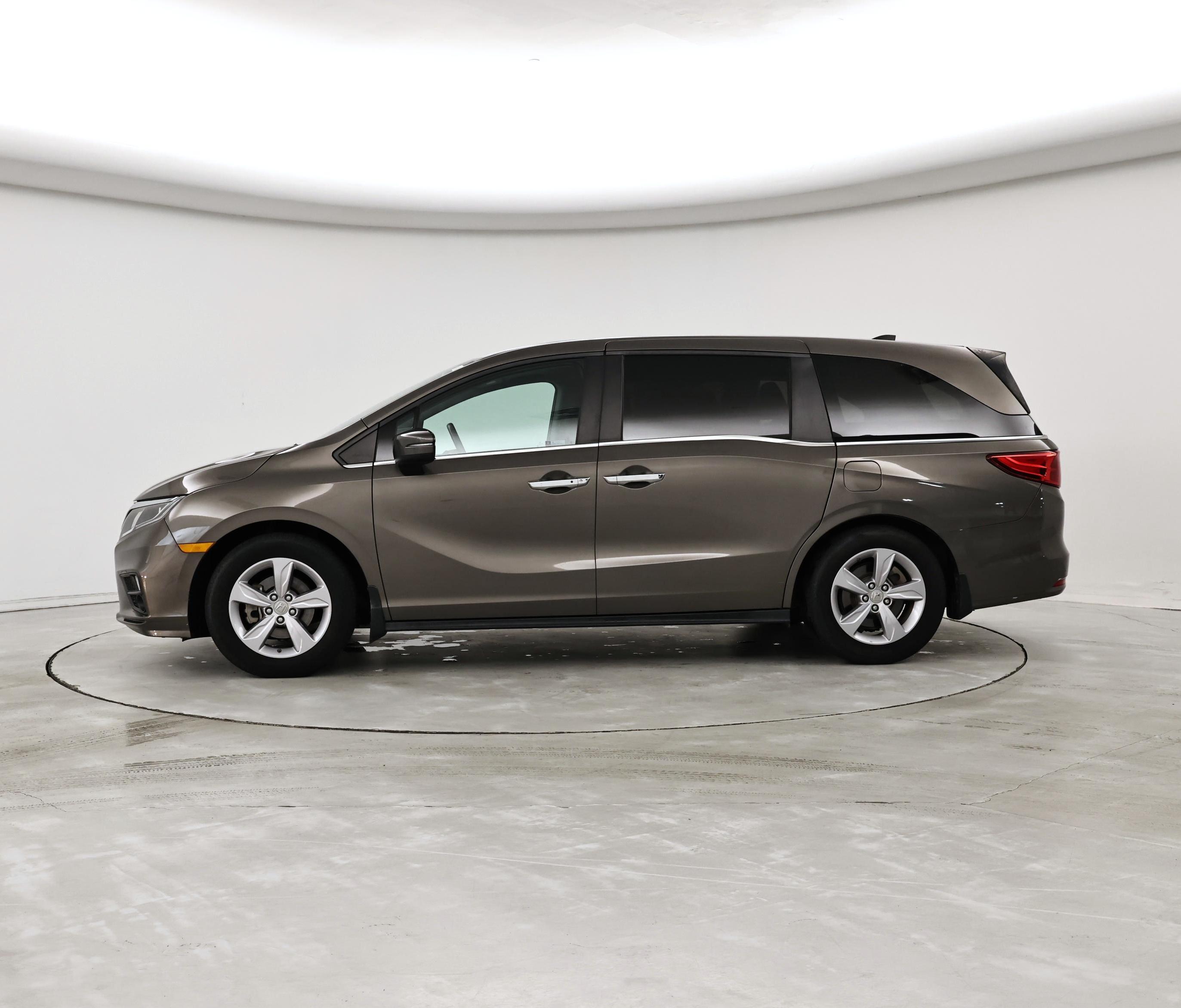 Thumbnail: 2018 Honda Odyssey - 3