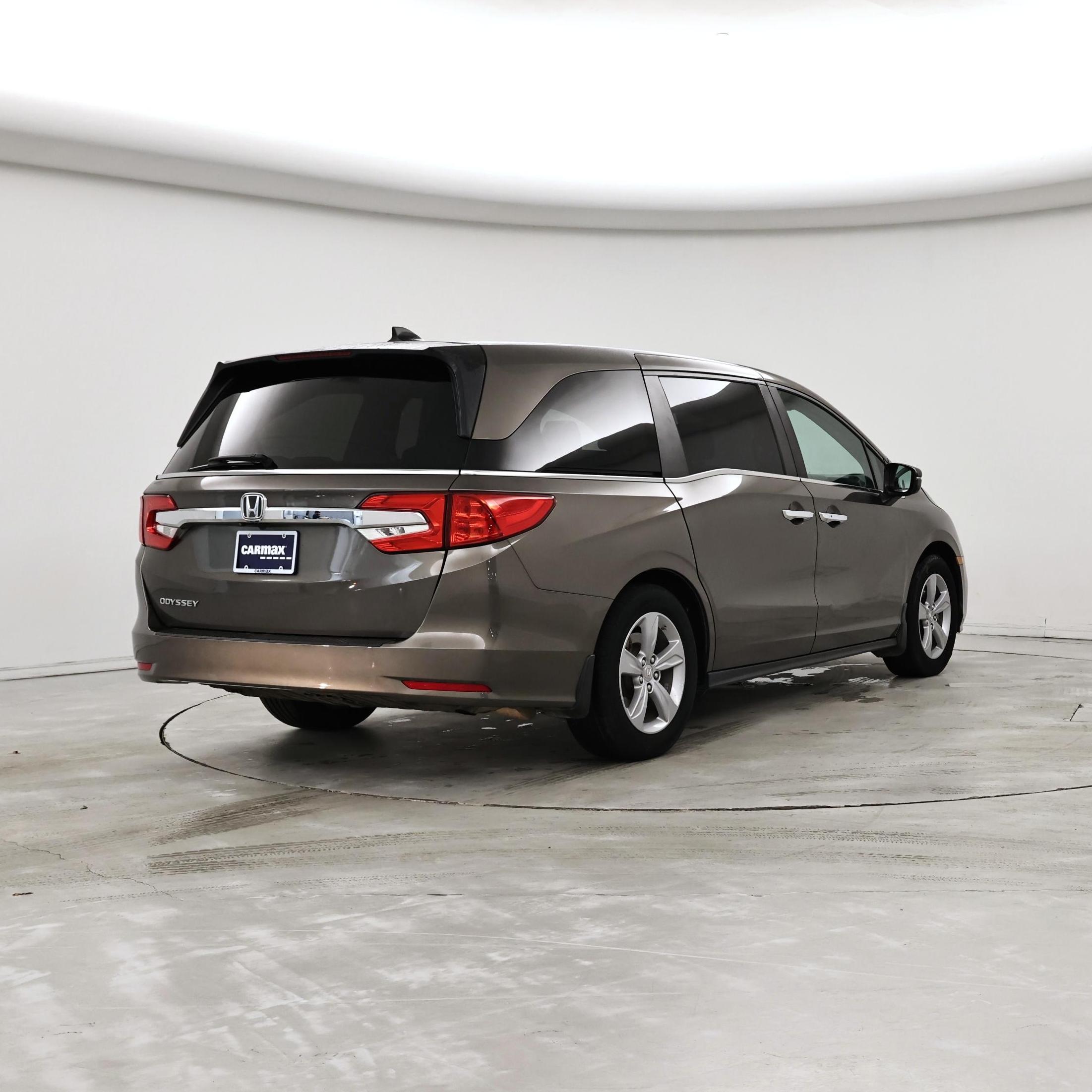 Thumbnail: 2018 Honda Odyssey - 8