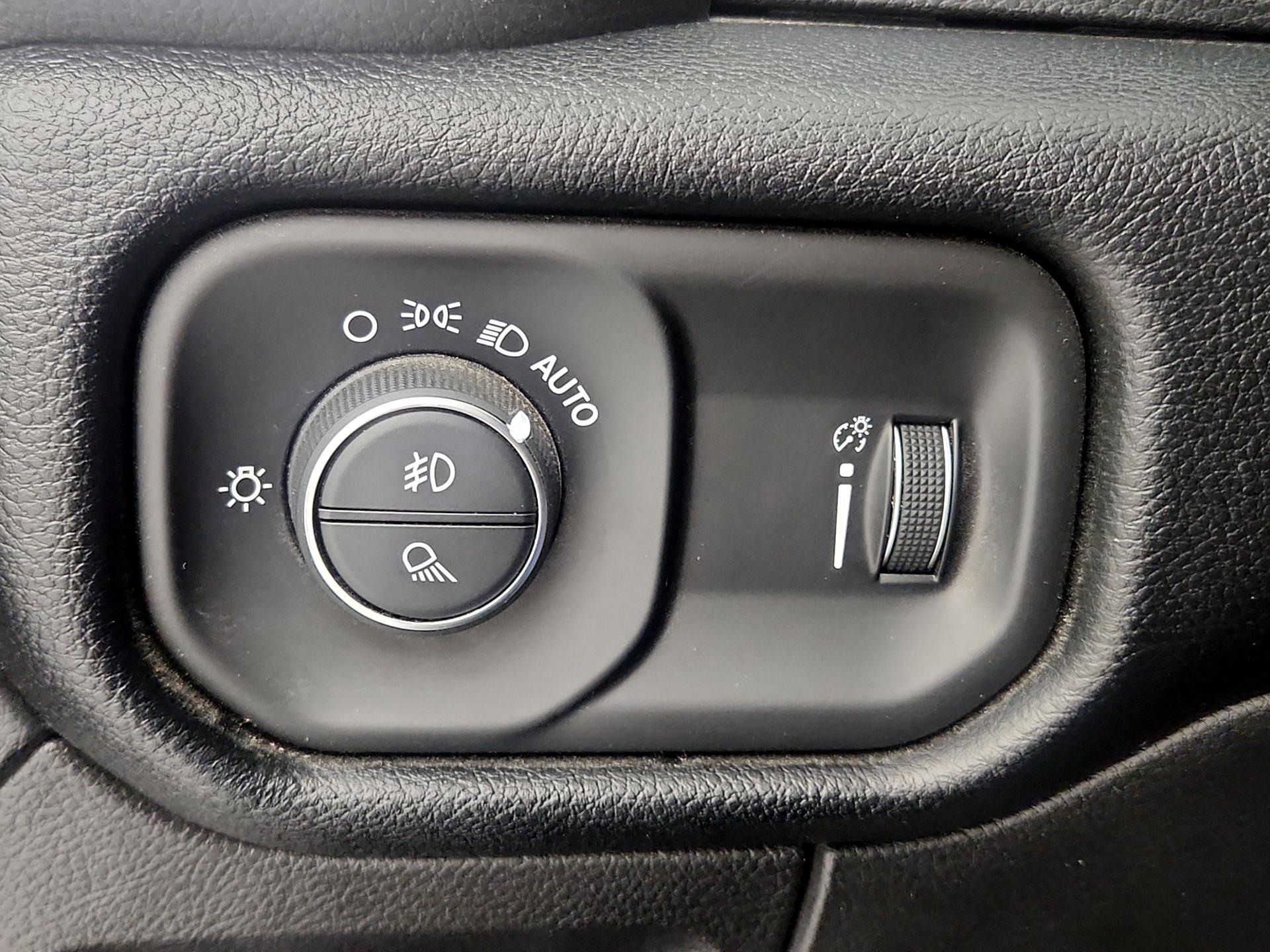 Thumbnail: 2021 RAM 1500 - 13