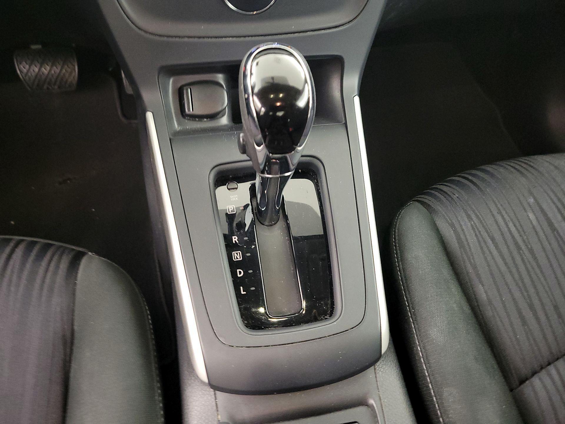 Thumbnail: 2019 Nissan Sentra - 15