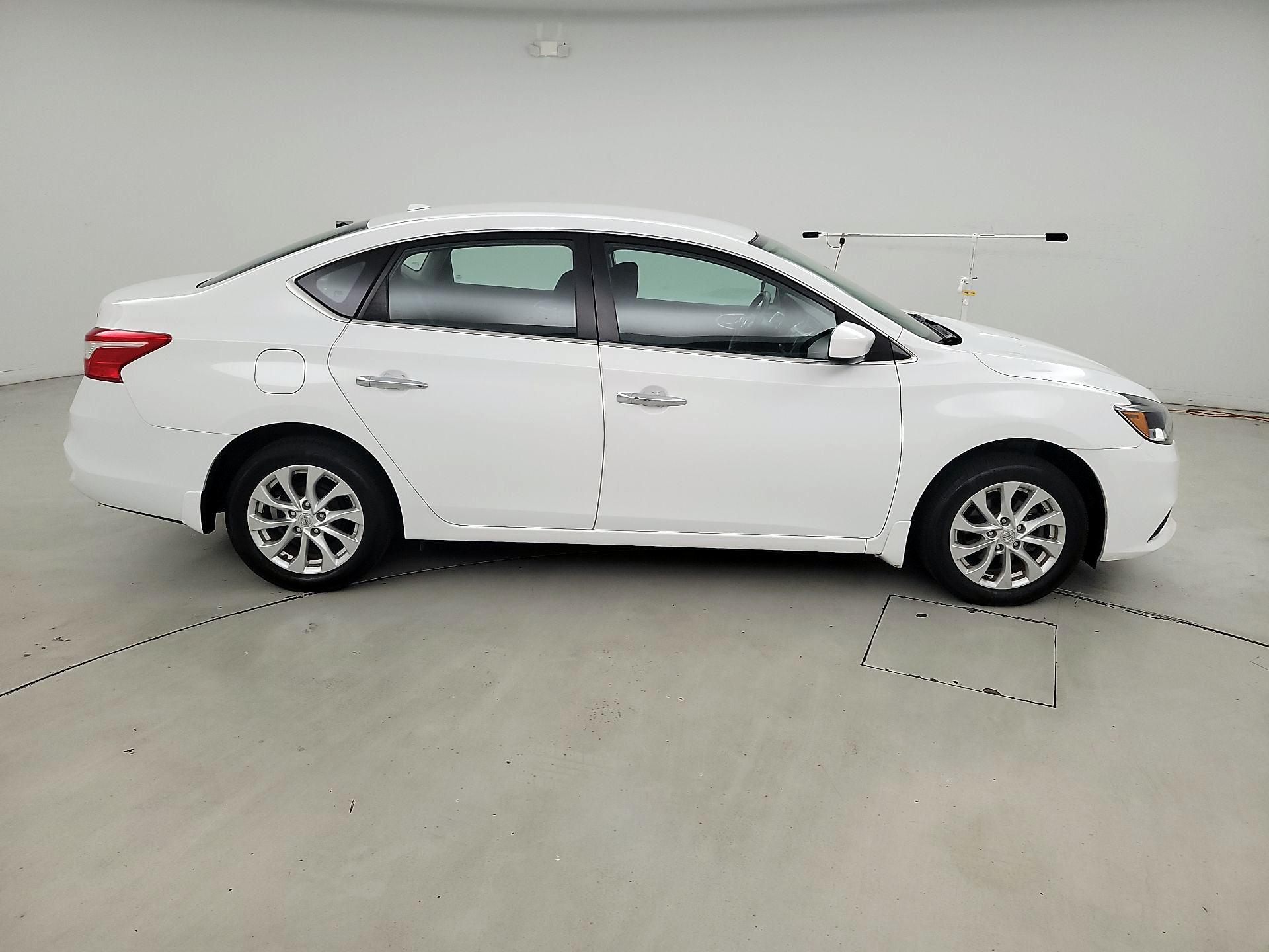 Thumbnail: 2019 Nissan Sentra - 4