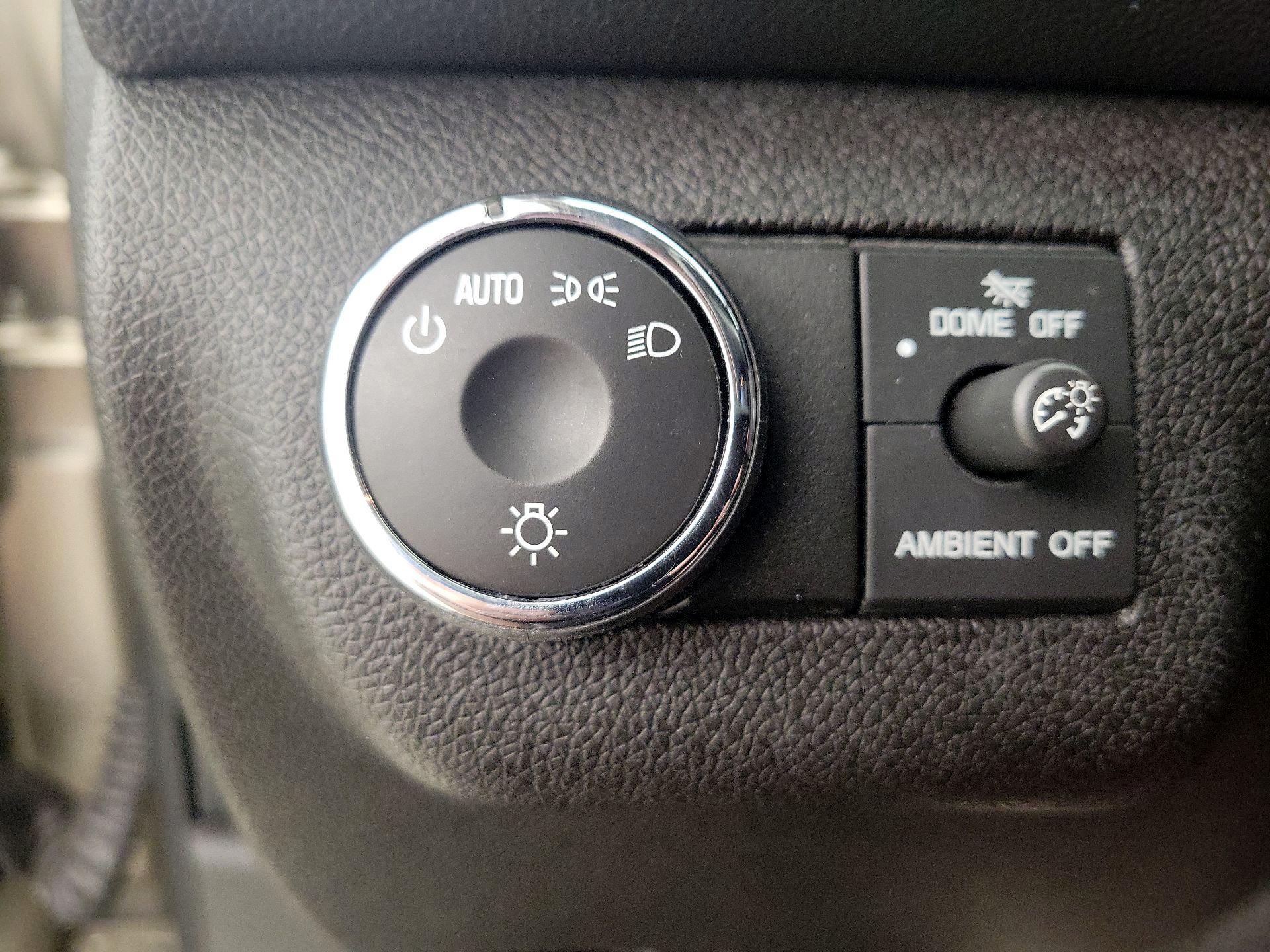 Thumbnail: 2015 GMC Acadia - 13