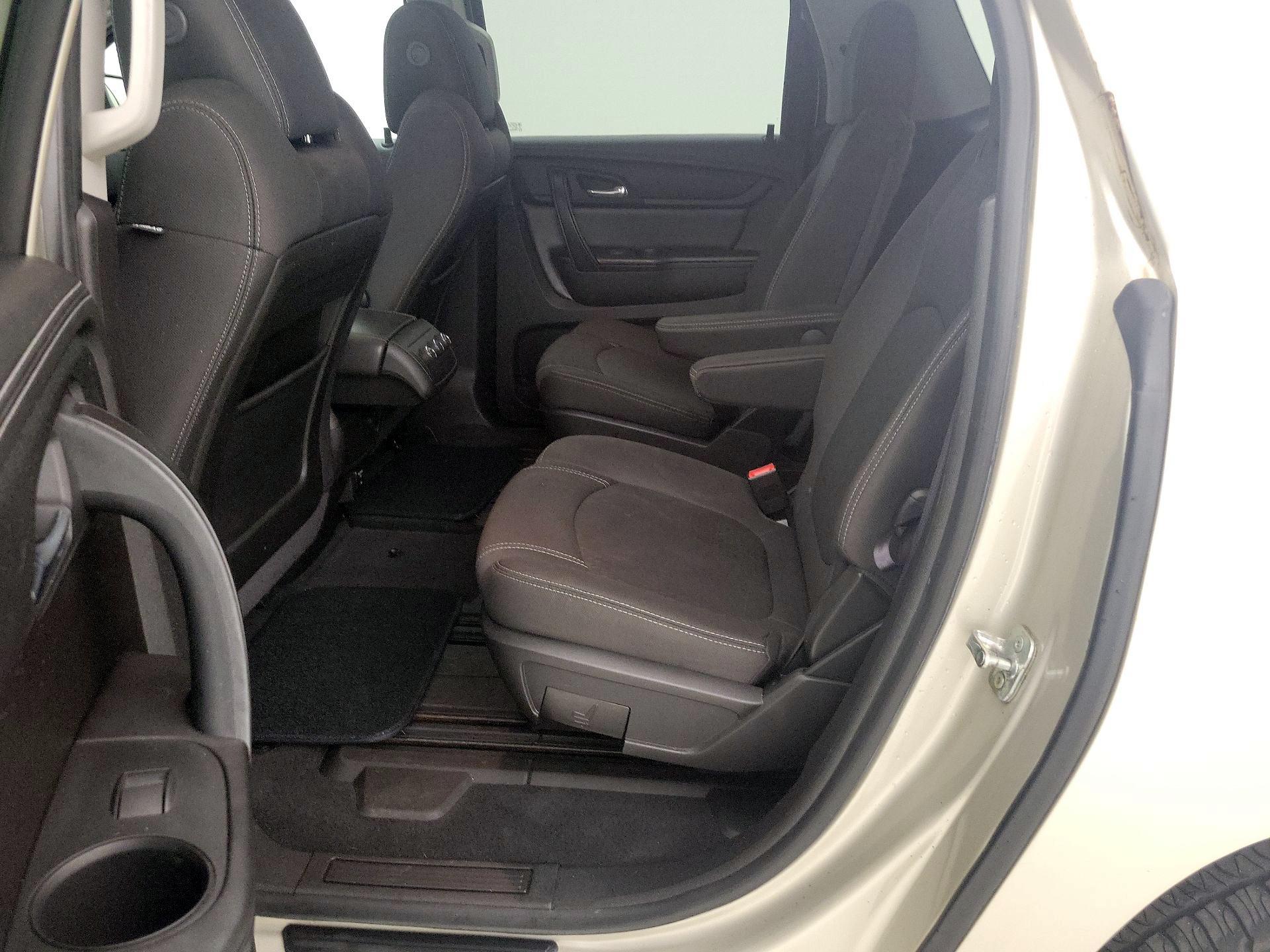 Thumbnail: 2015 GMC Acadia - 20