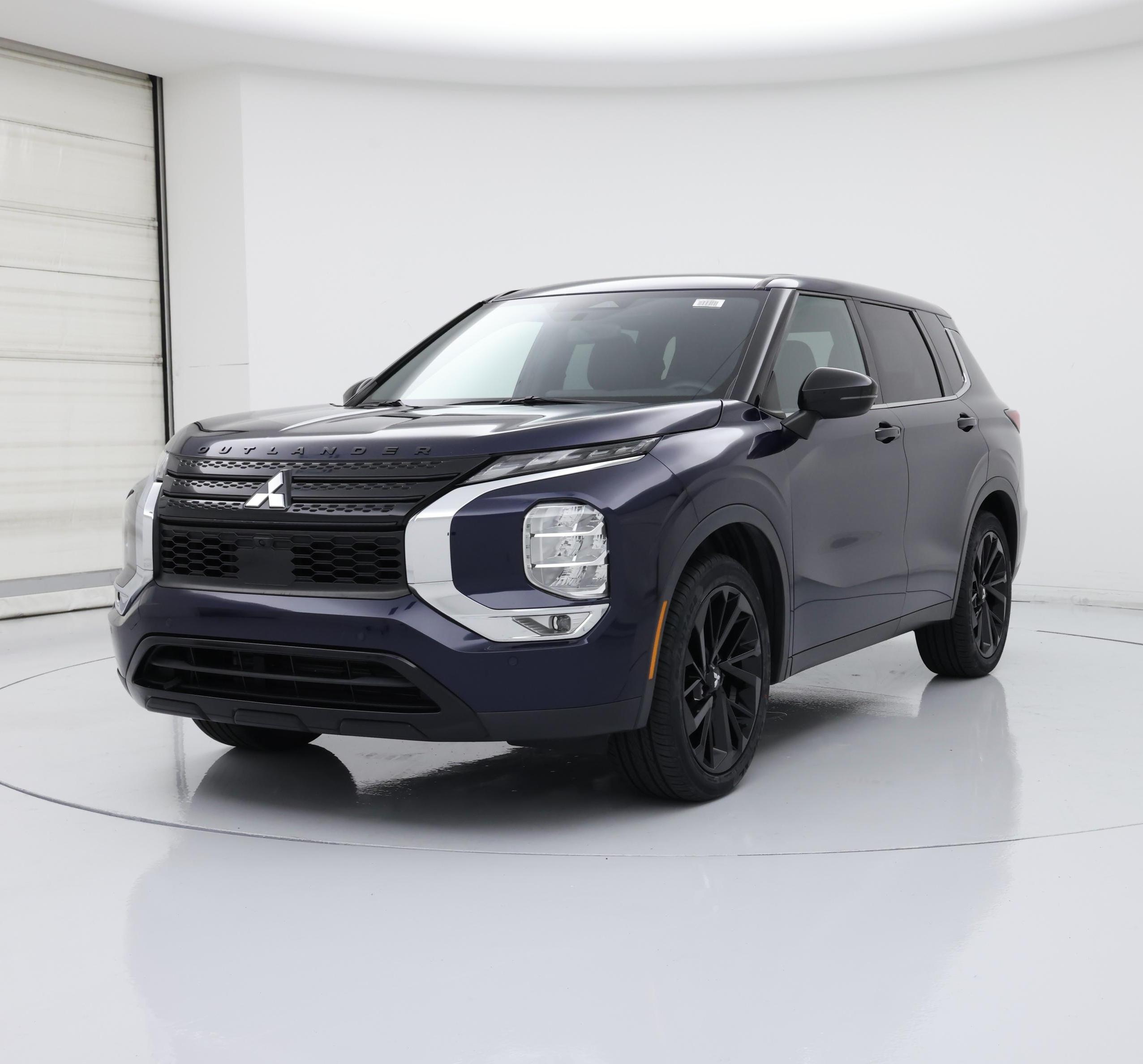 Thumbnail: 2022 Mitsubishi Outlander - 4