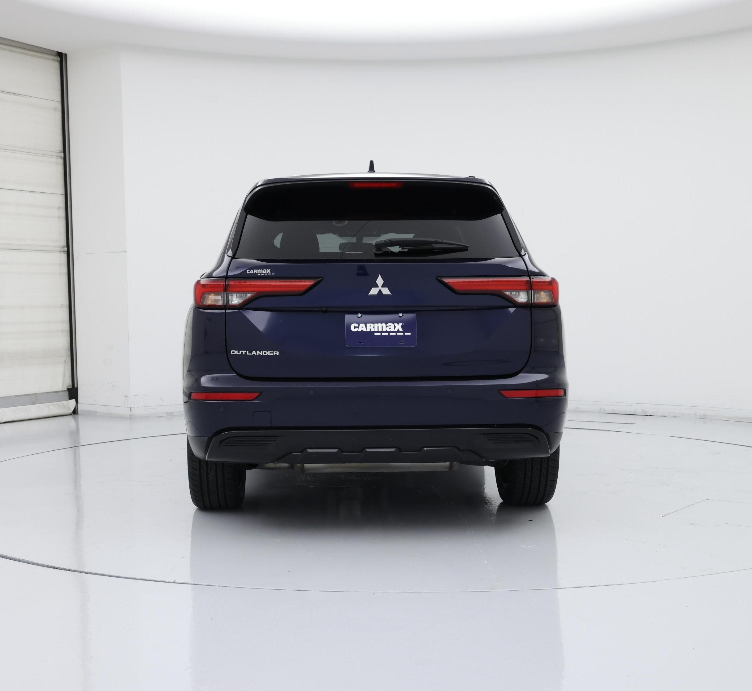 Thumbnail: 2022 Mitsubishi Outlander - 6