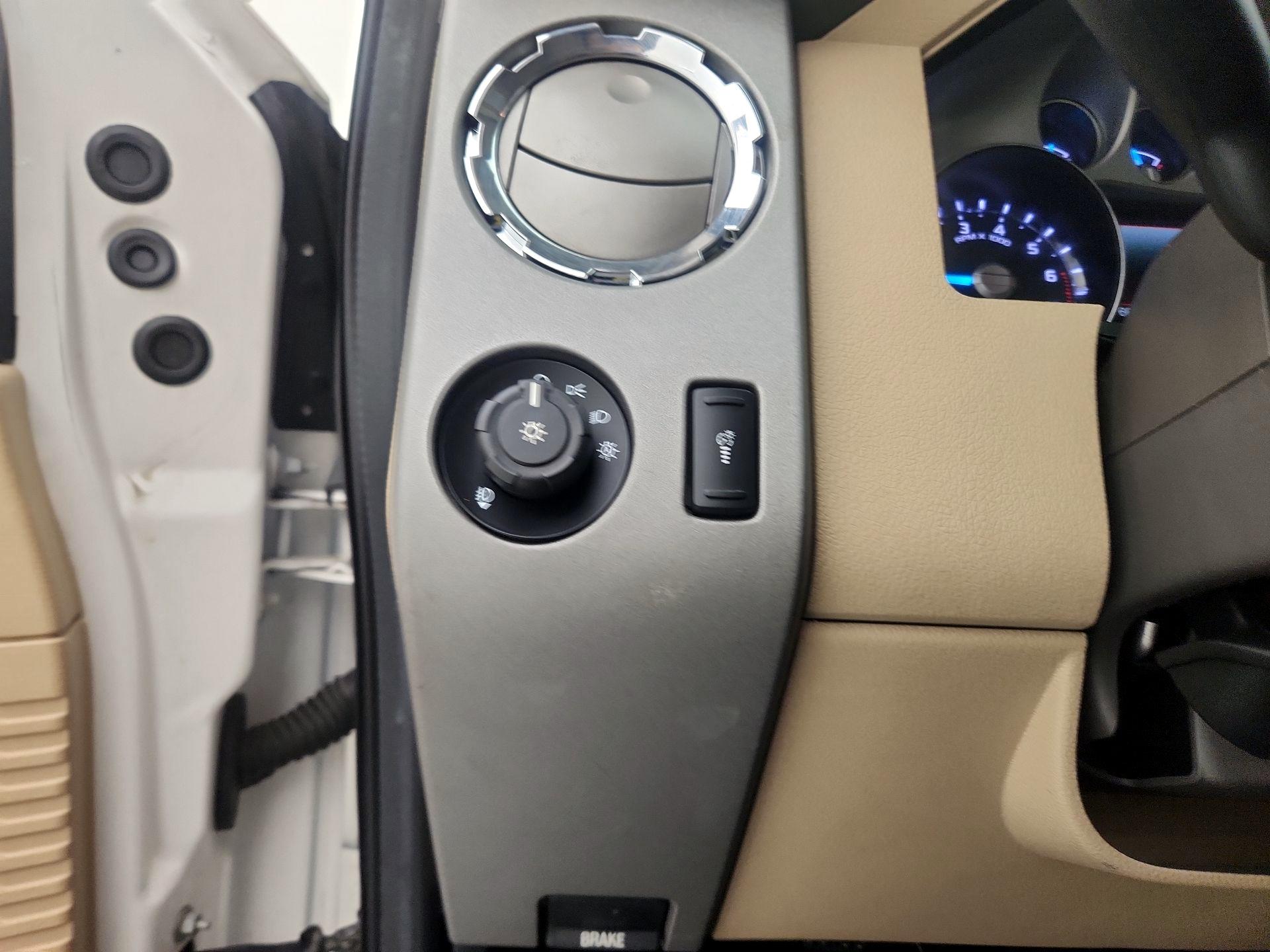 Thumbnail: 2016 Ford F-250 - 13