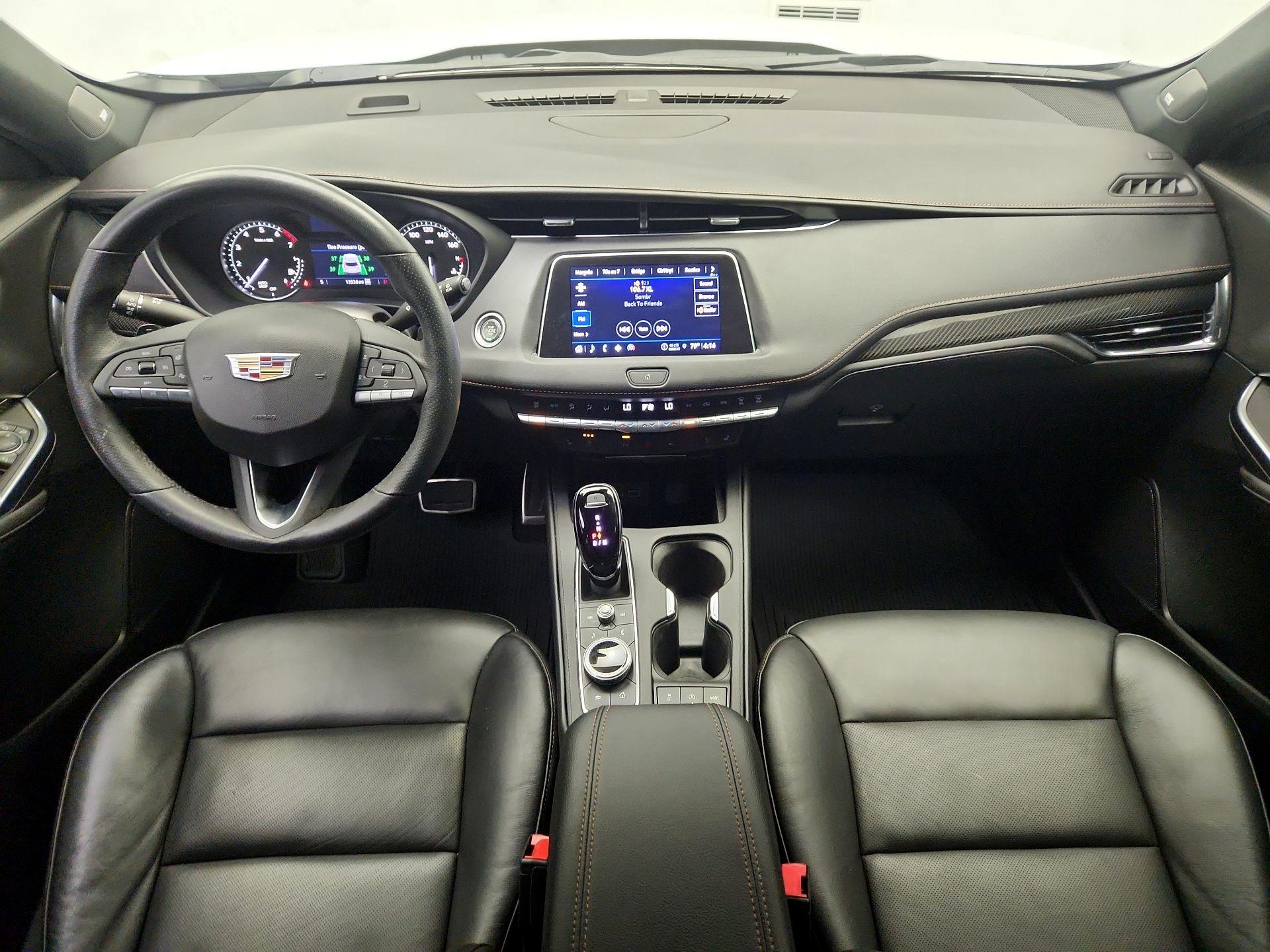 Thumbnail: 2023 Cadillac XT4 - 9