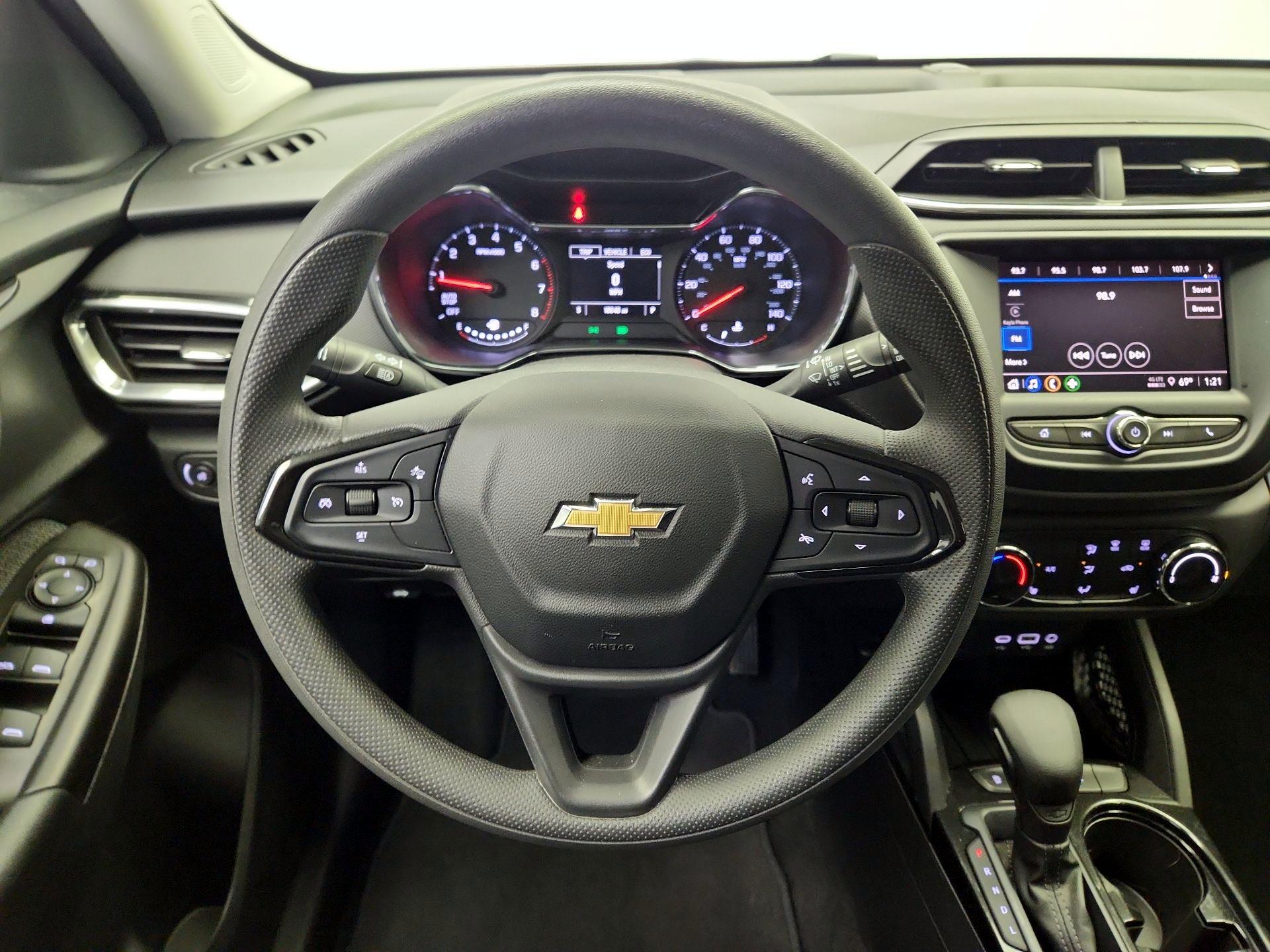 Thumbnail: 2023 Chevrolet TrailBlazer - 10