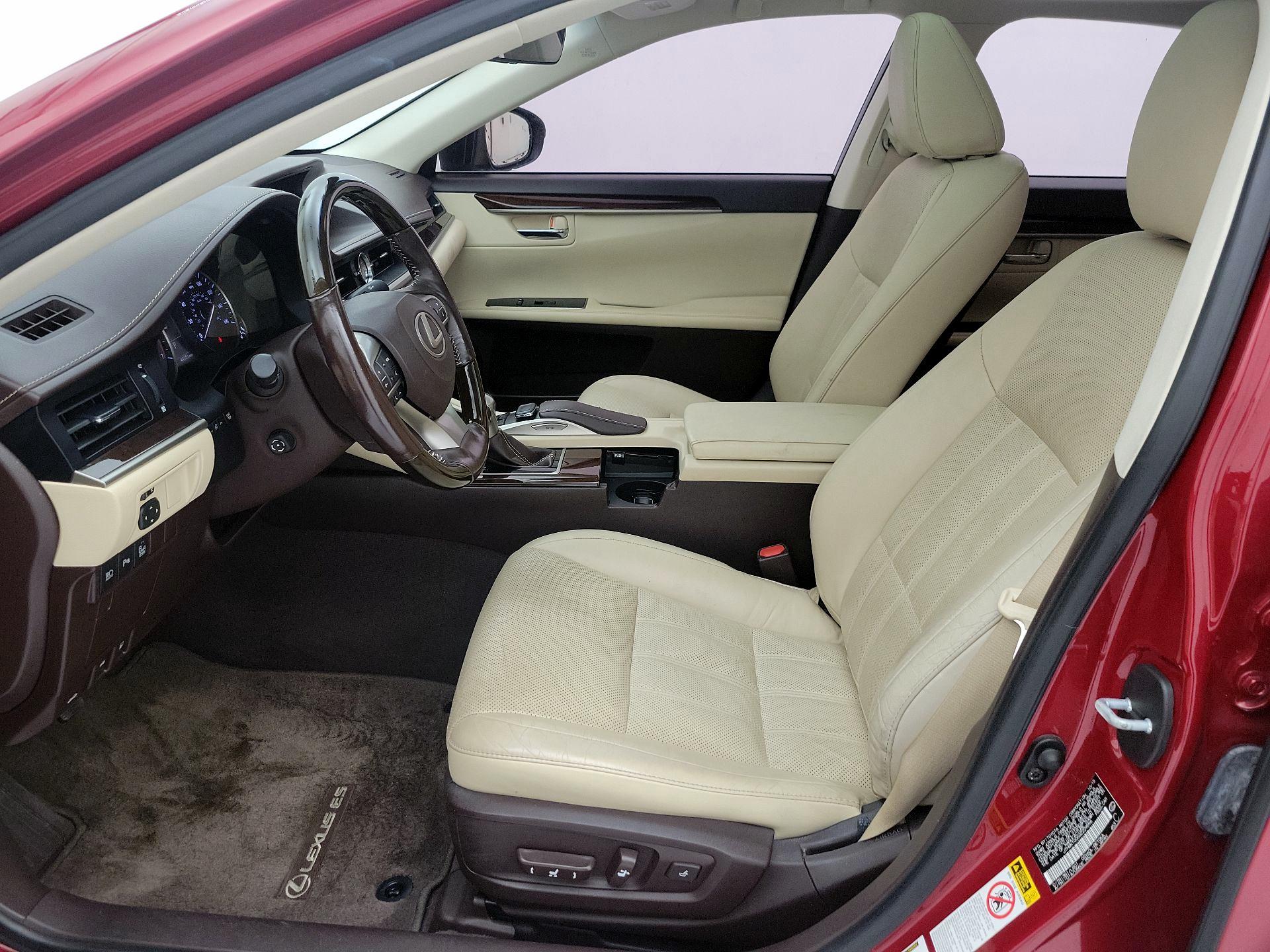 Thumbnail: 2016 Lexus ES - 11