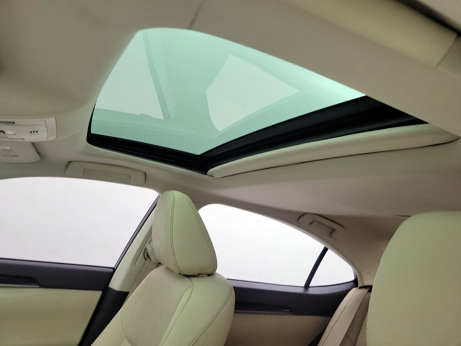 Thumbnail: 2016 Lexus ES - 20