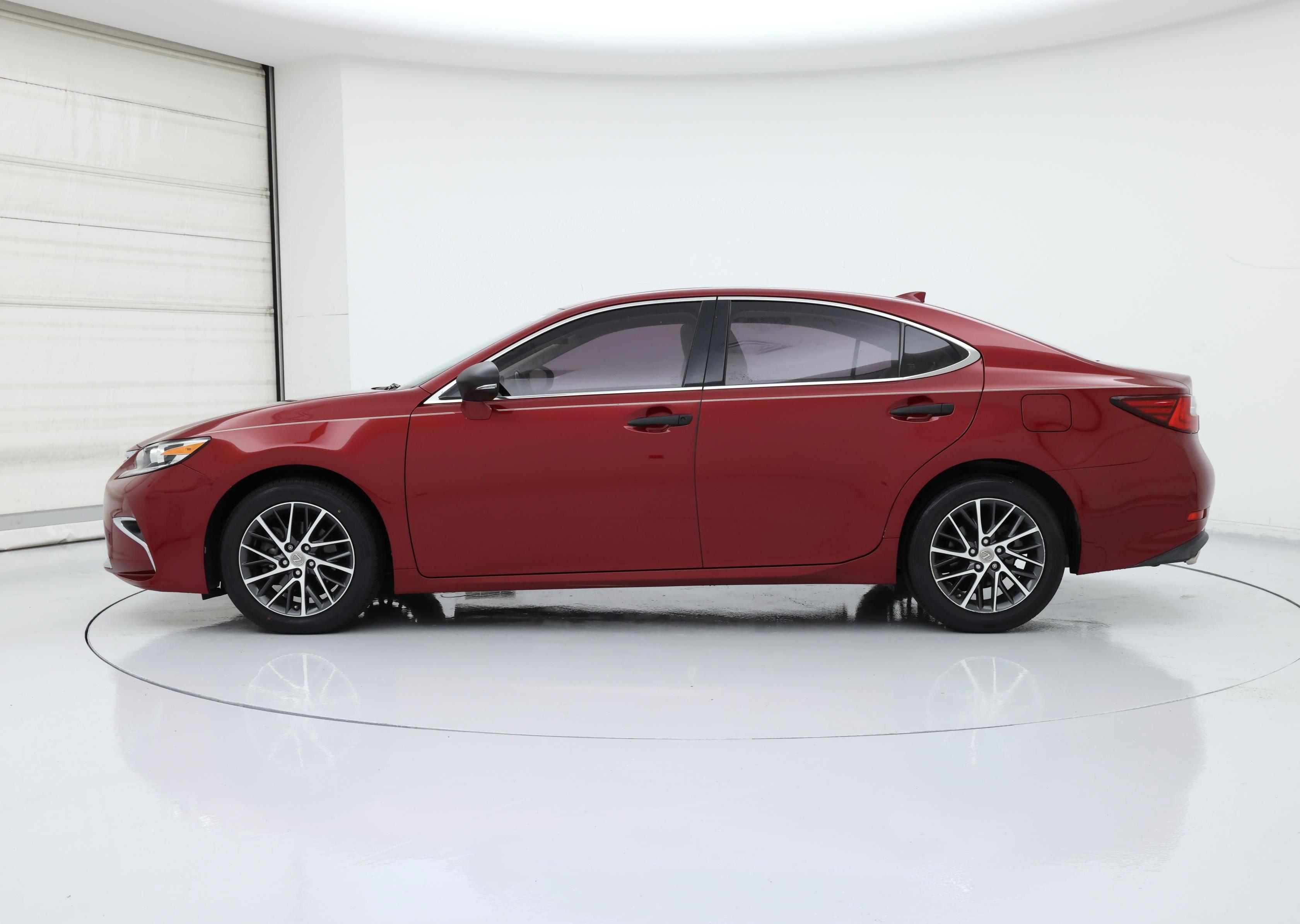 Thumbnail: 2016 Lexus ES - 3
