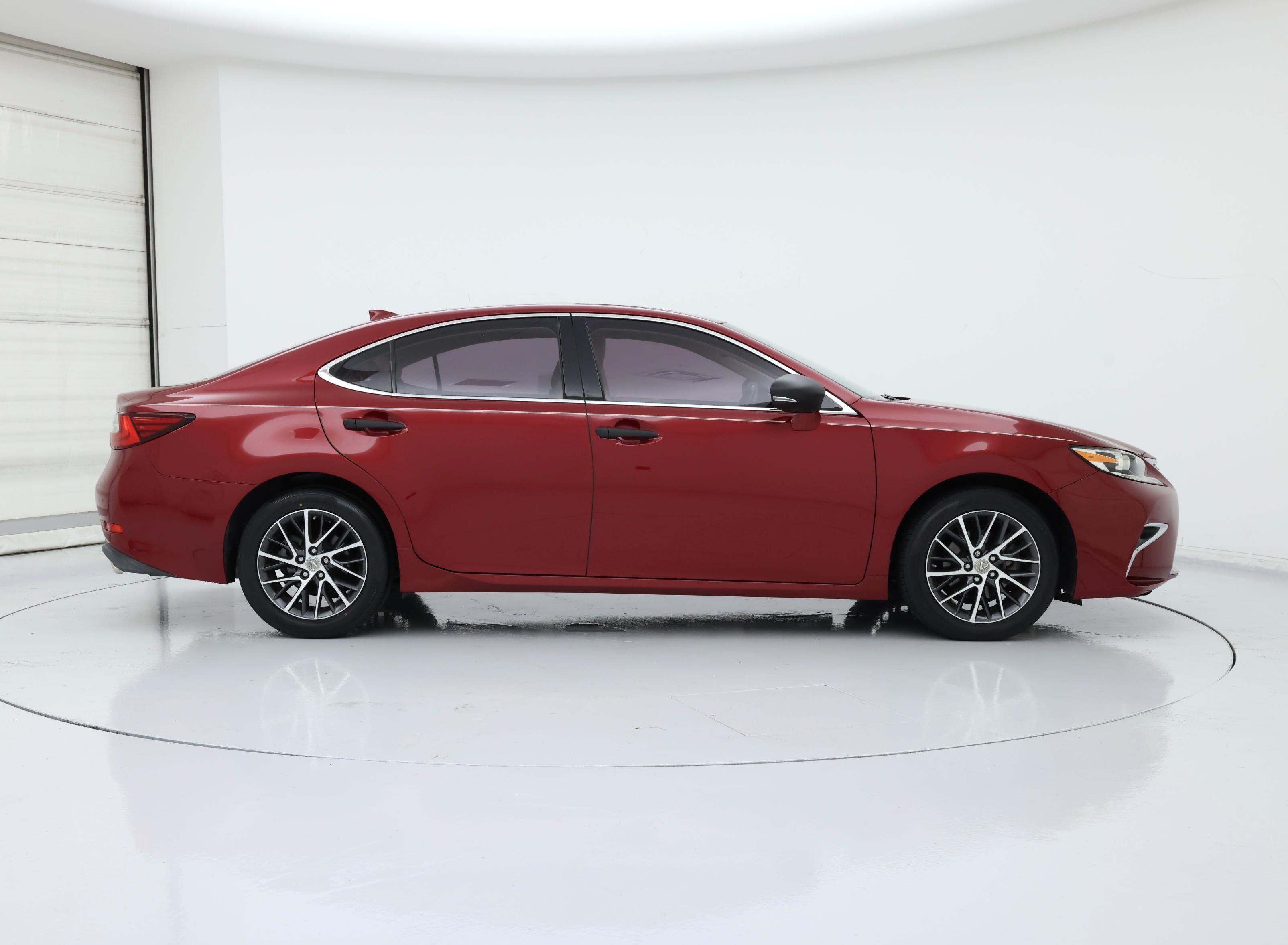 Thumbnail: 2016 Lexus ES - 7