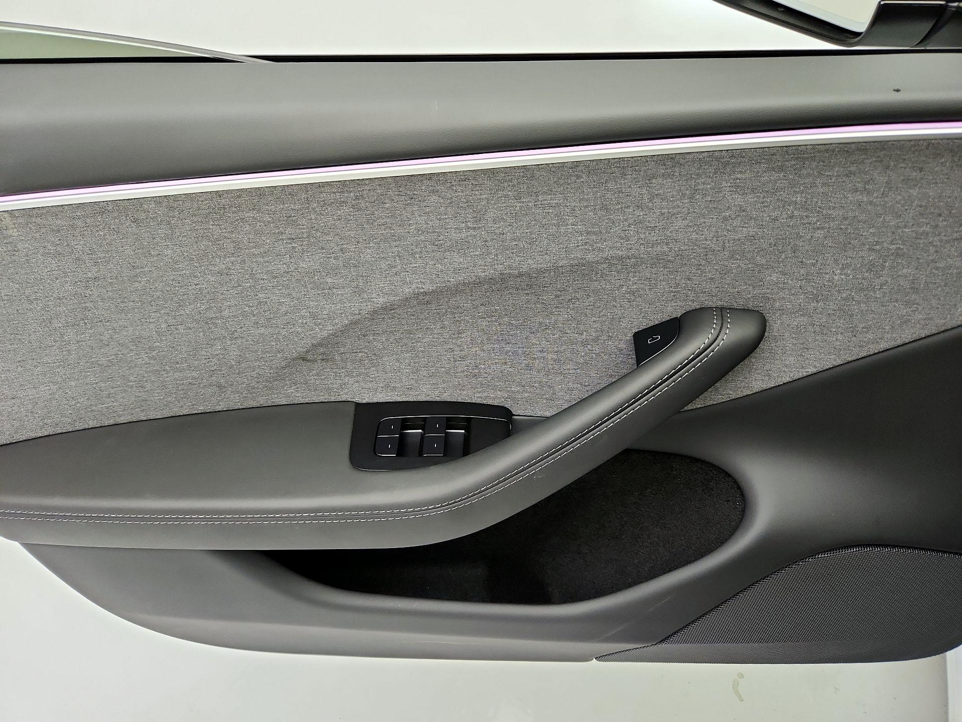 Thumbnail: 2025 Tesla Model 3 - 12