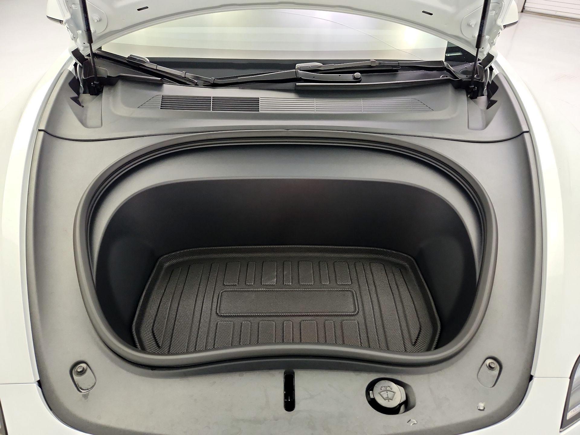 Thumbnail: 2025 Tesla Model 3 - 20
