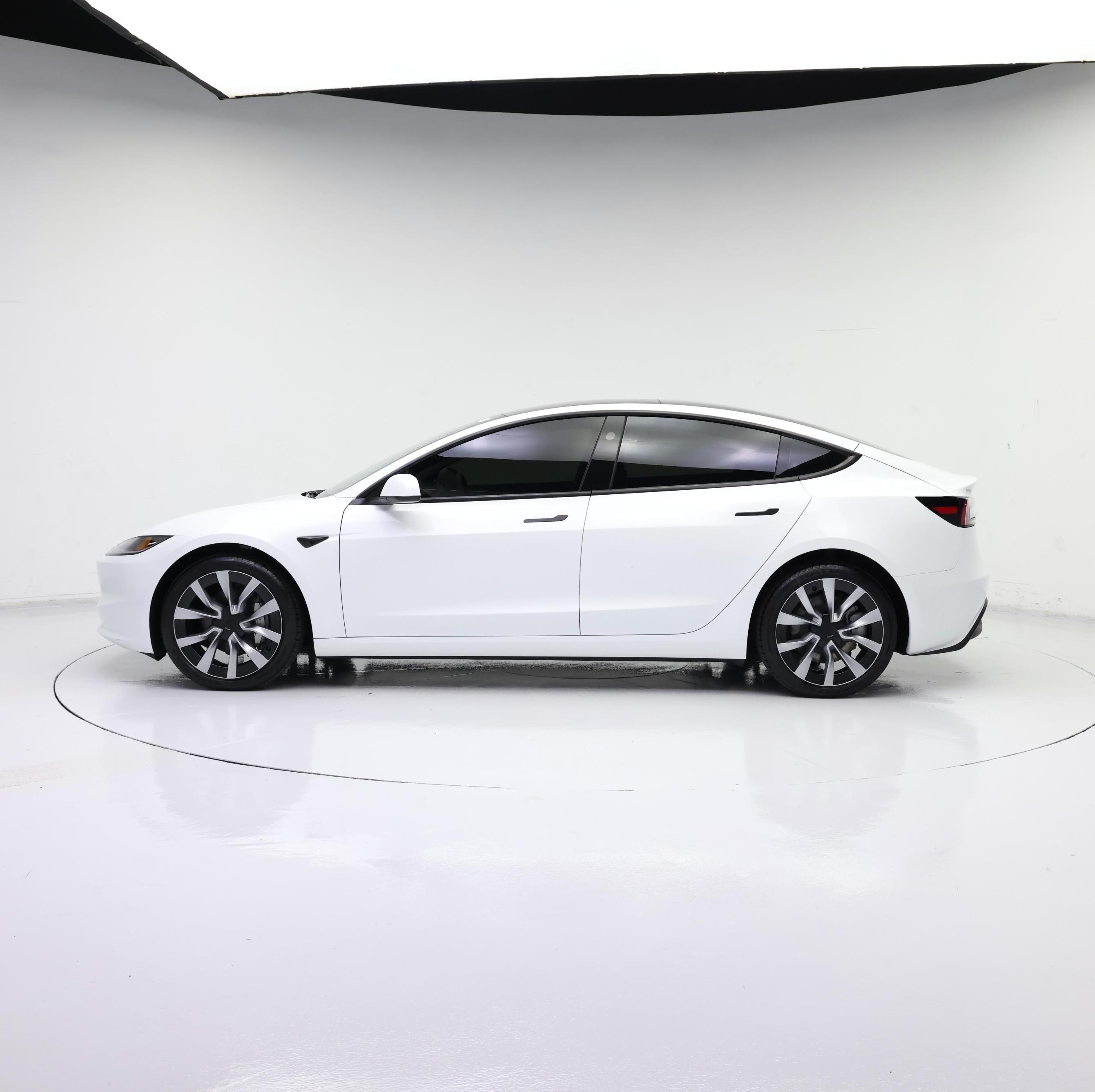 Thumbnail: 2025 Tesla Model 3 - 3
