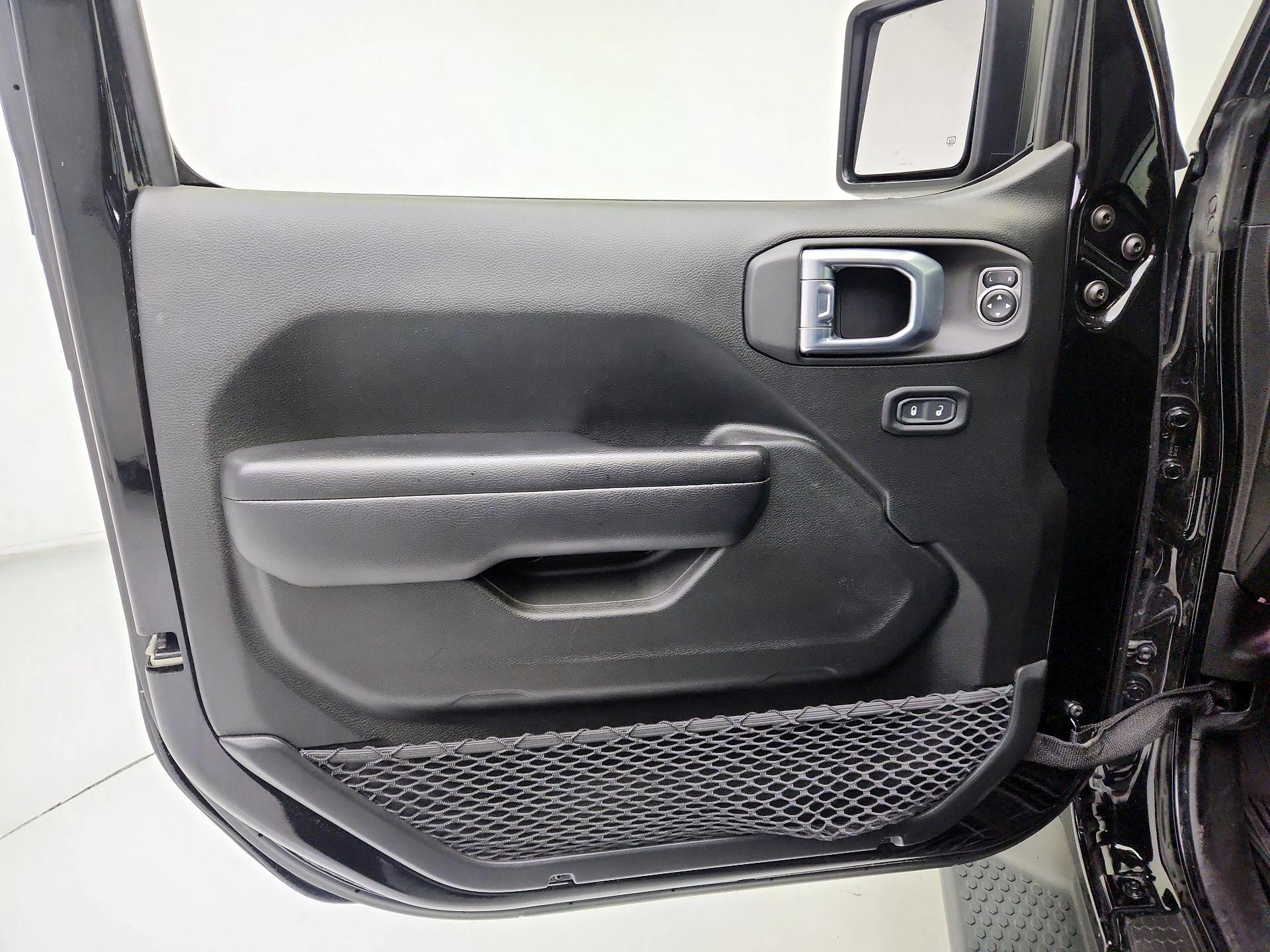 Thumbnail: 2021 Jeep Wrangler - 12