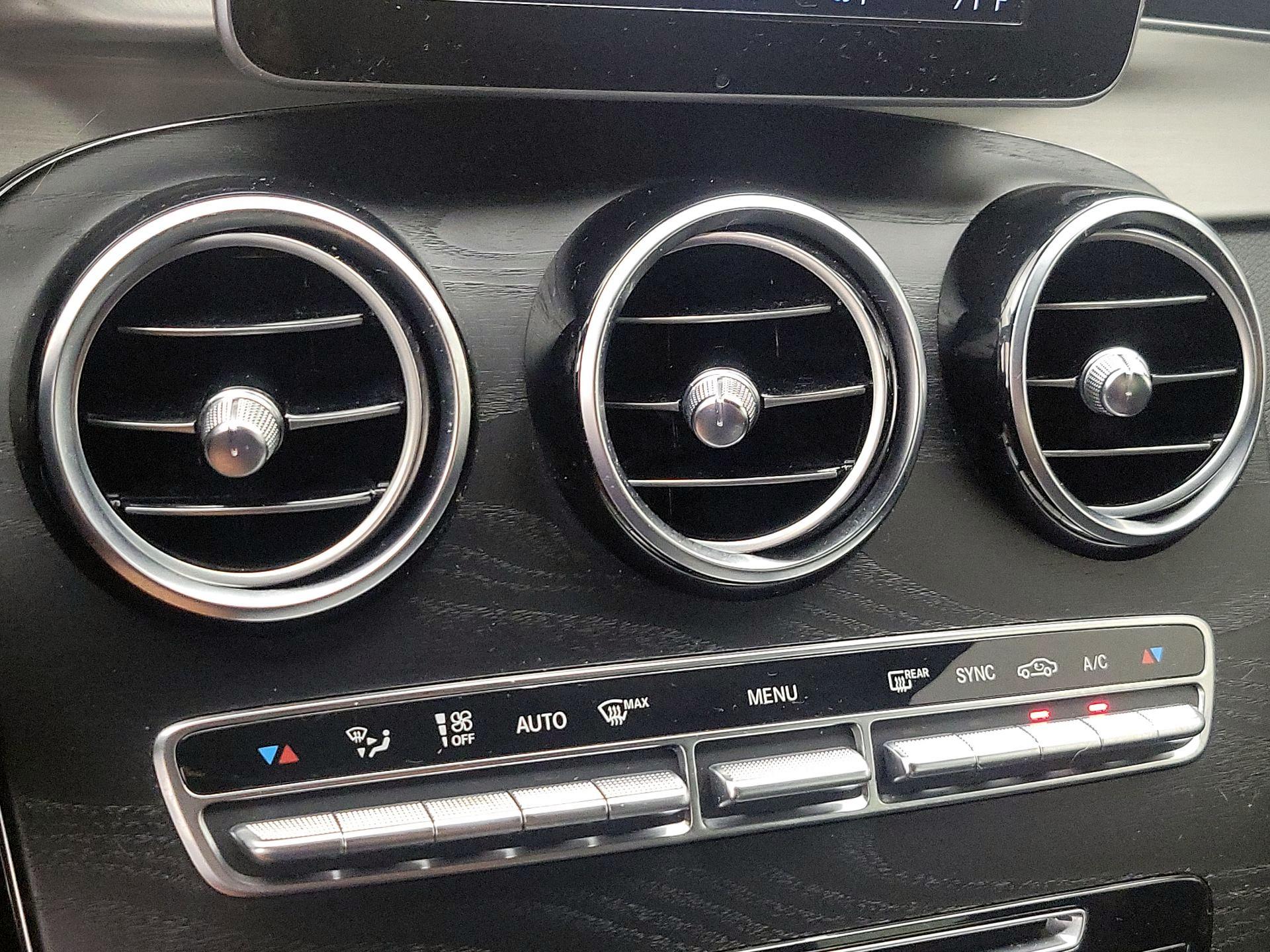 Thumbnail: 2019 Mercedes-Benz GLC - 16