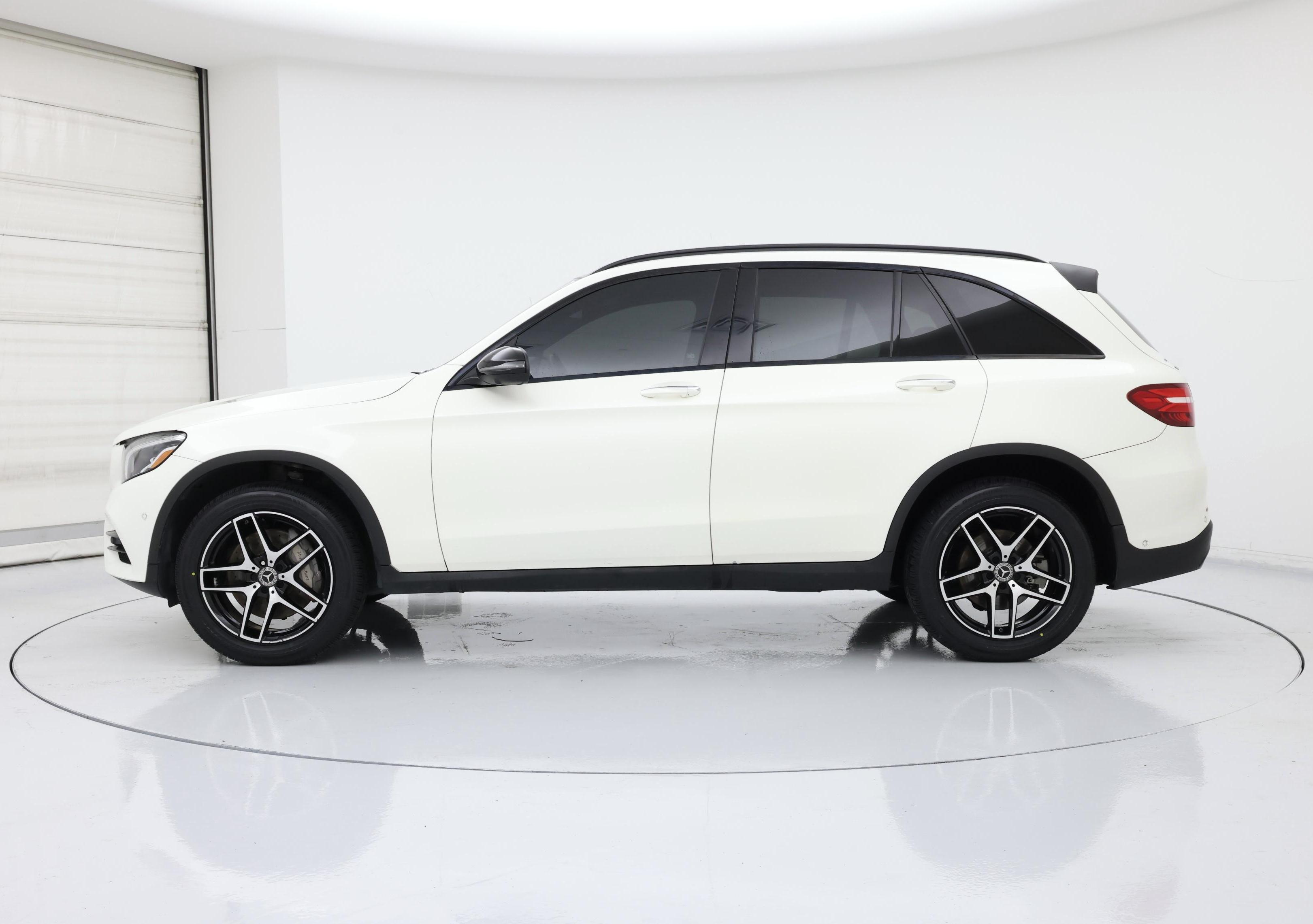 Thumbnail: 2019 Mercedes-Benz GLC - 3