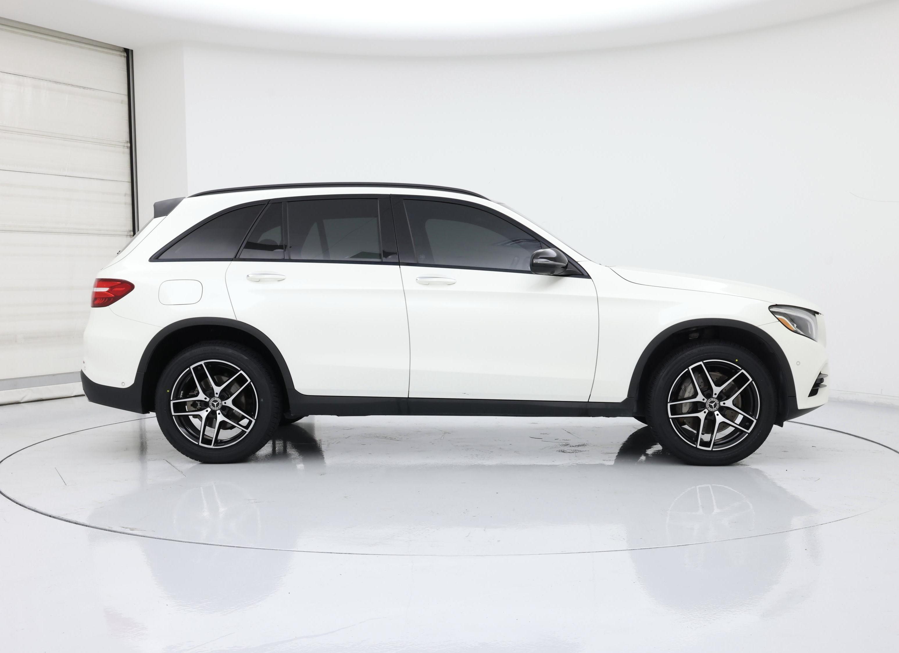 Thumbnail: 2019 Mercedes-Benz GLC - 7