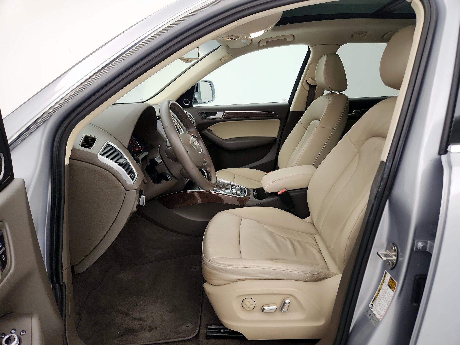 Thumbnail: 2016 Audi Q5 - 11