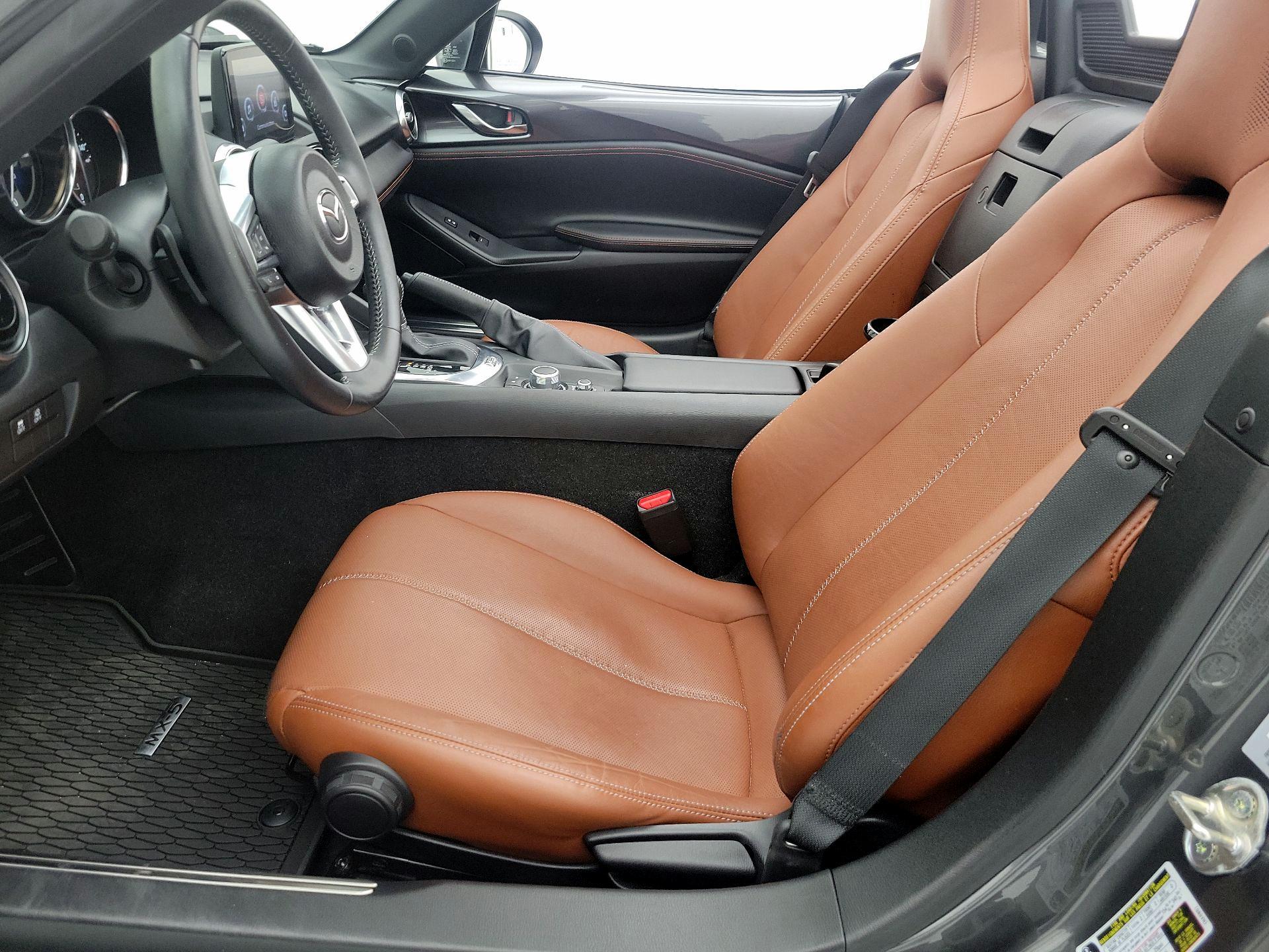 Thumbnail: 2022 Mazda MX-5 Miata - 11