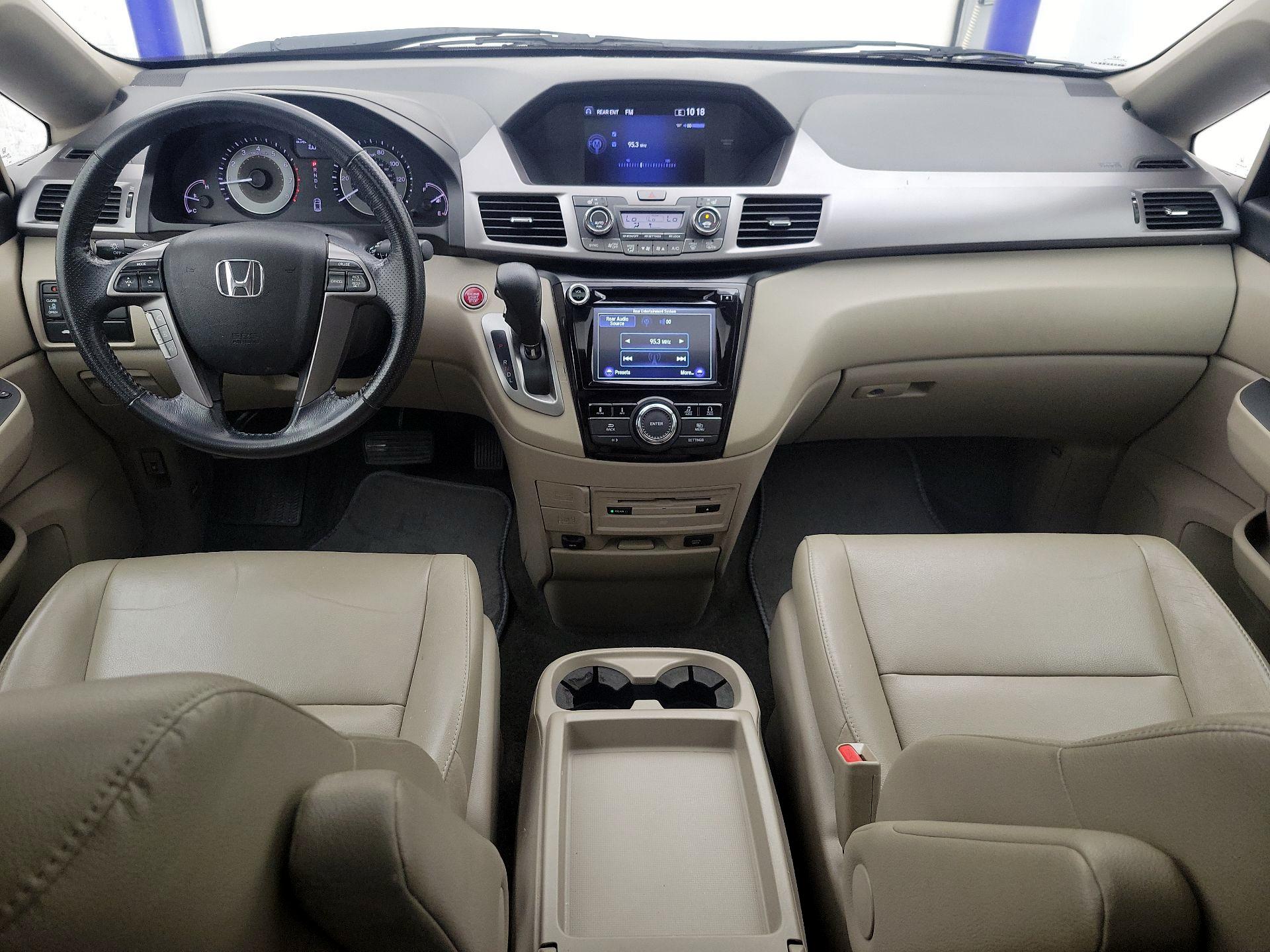 Thumbnail: 2015 Honda Odyssey - 9