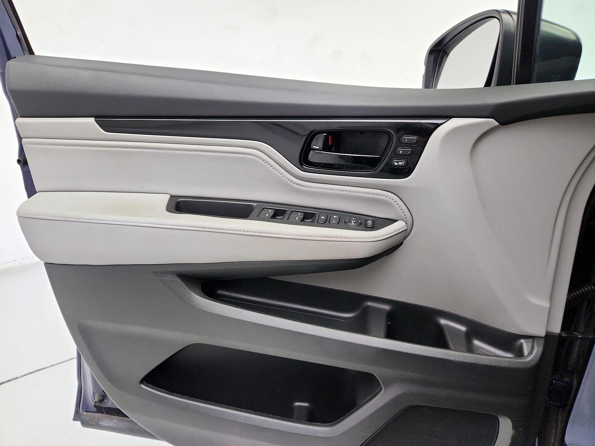 Thumbnail: 2023 Honda Odyssey - 12