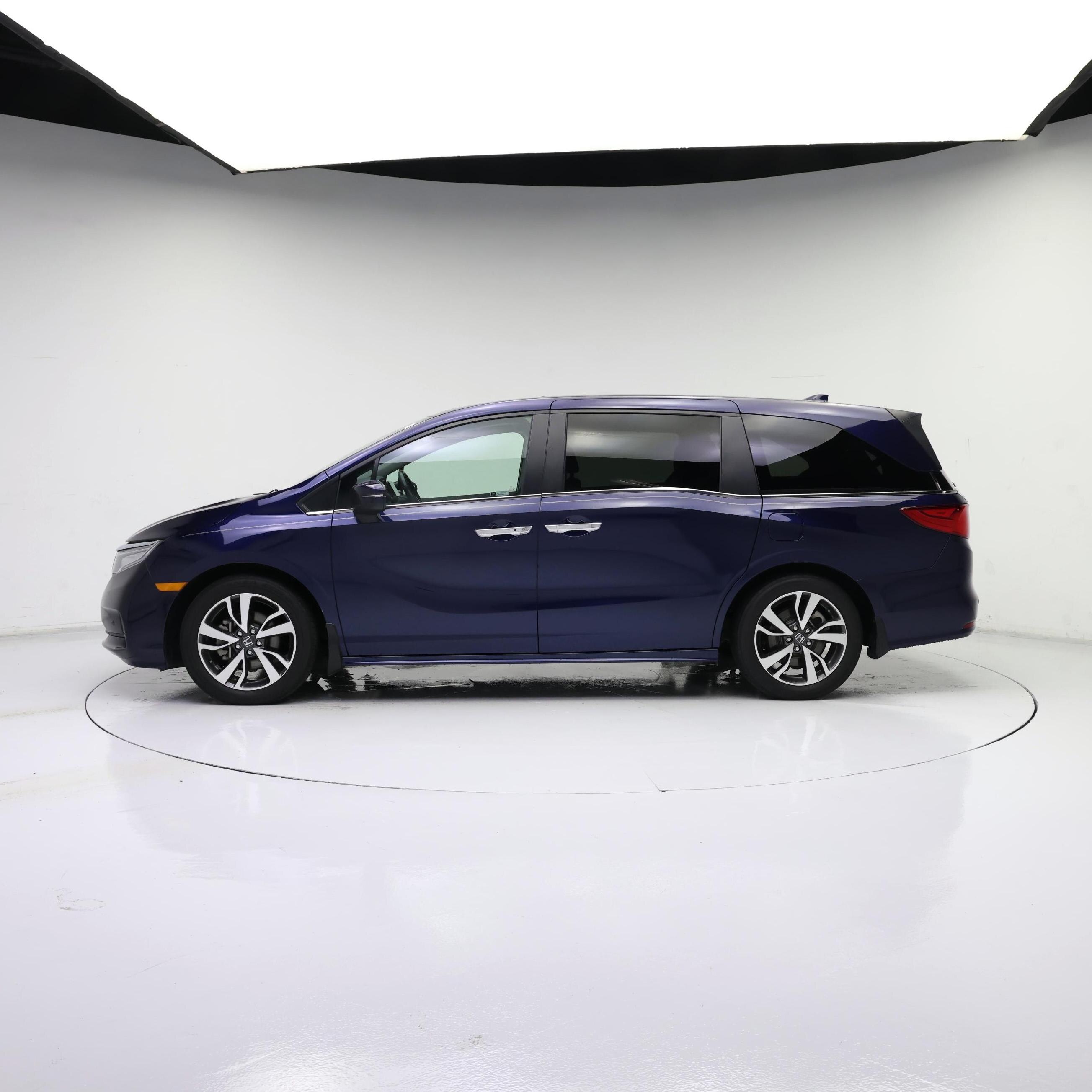 Thumbnail: 2023 Honda Odyssey - 3