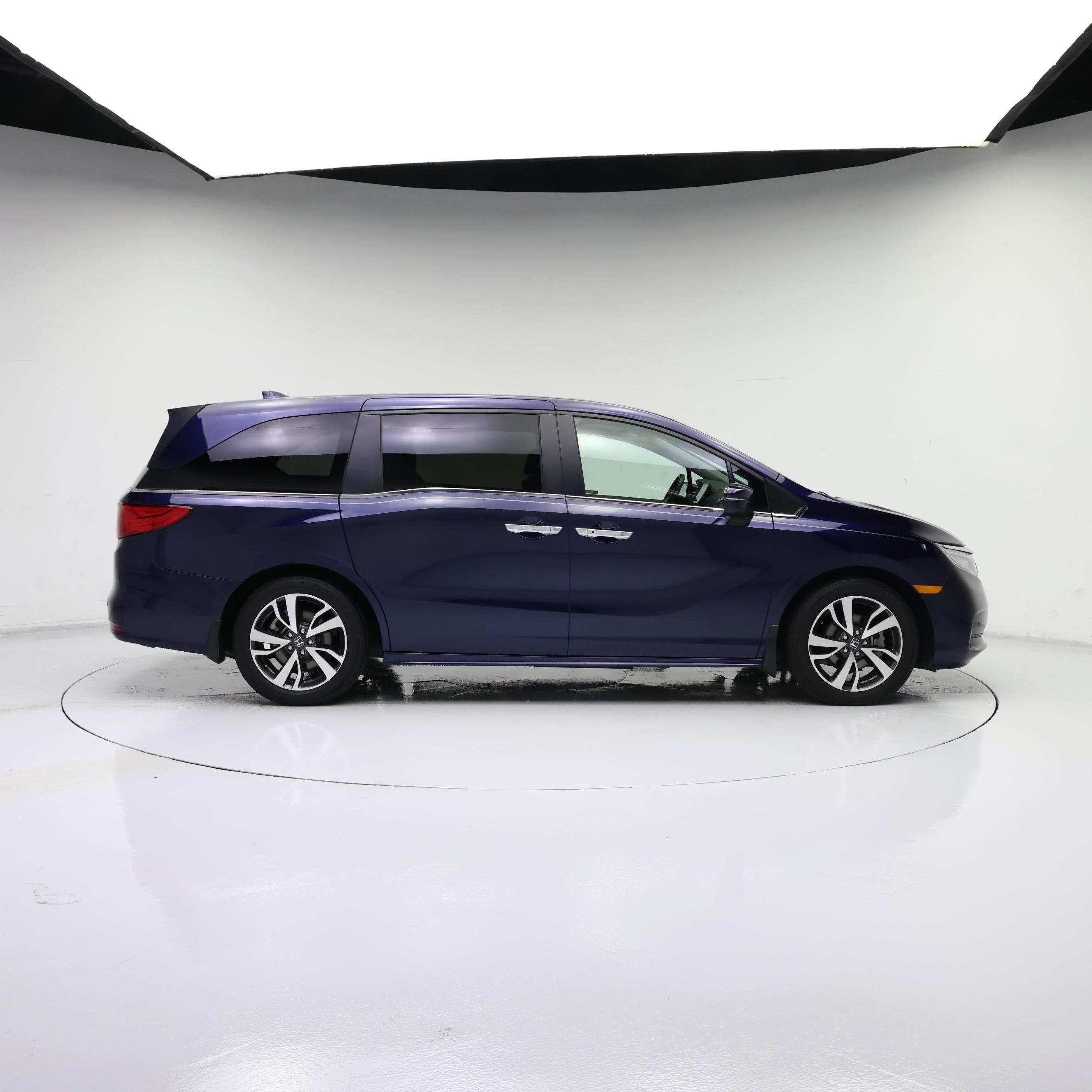 Thumbnail: 2023 Honda Odyssey - 7