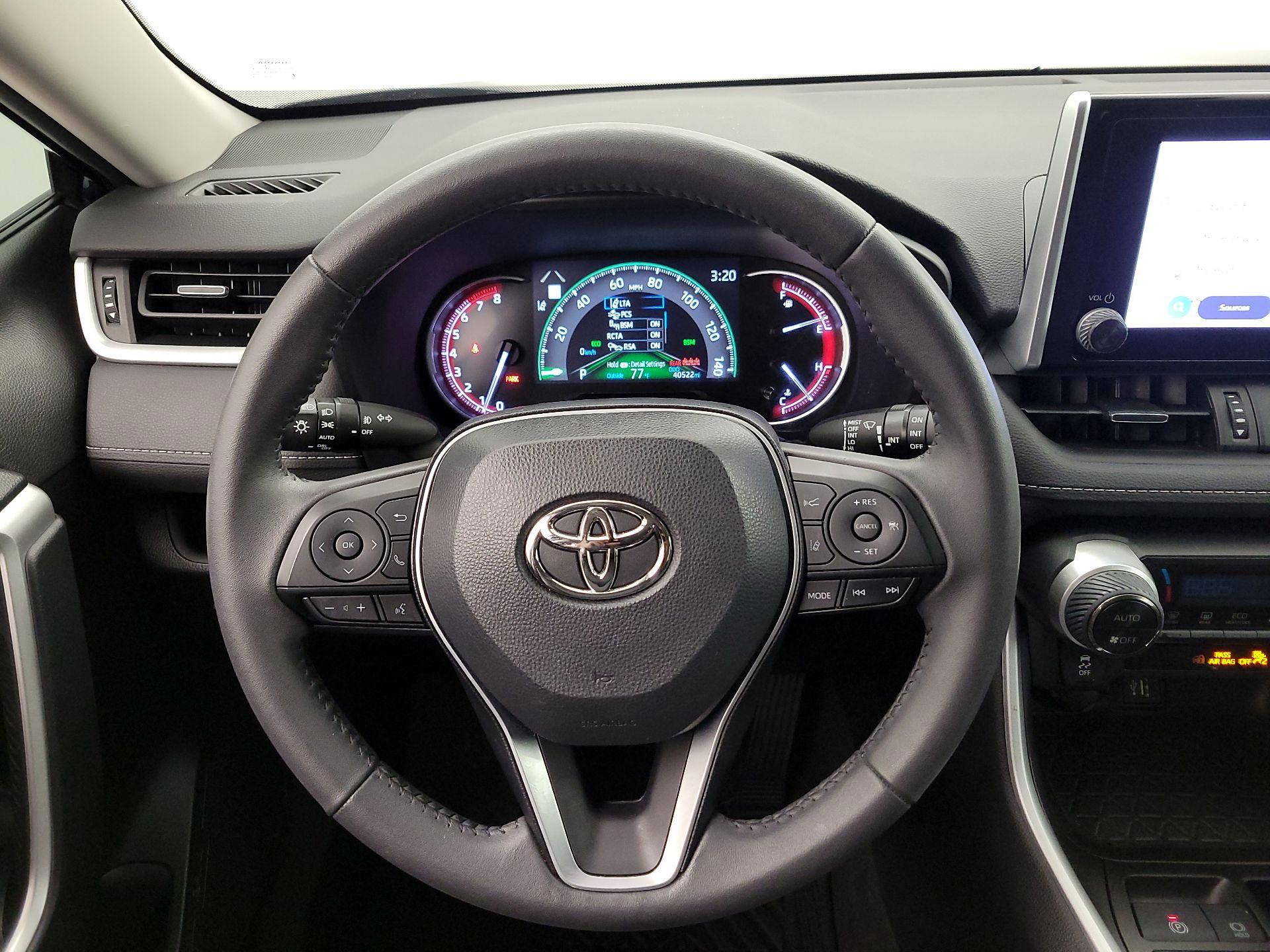 Thumbnail: 2023 Toyota RAV4 - 10