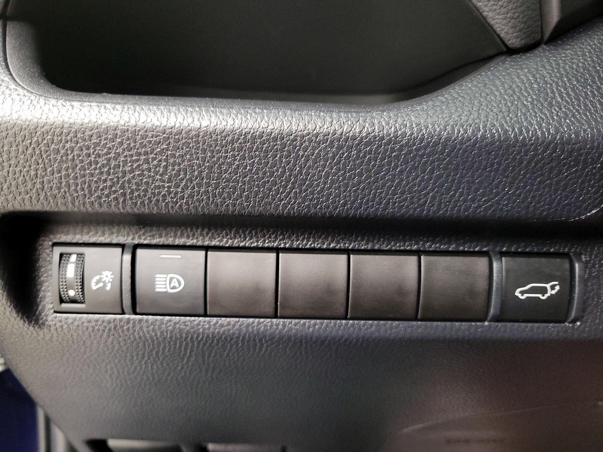 Thumbnail: 2023 Toyota RAV4 - 13