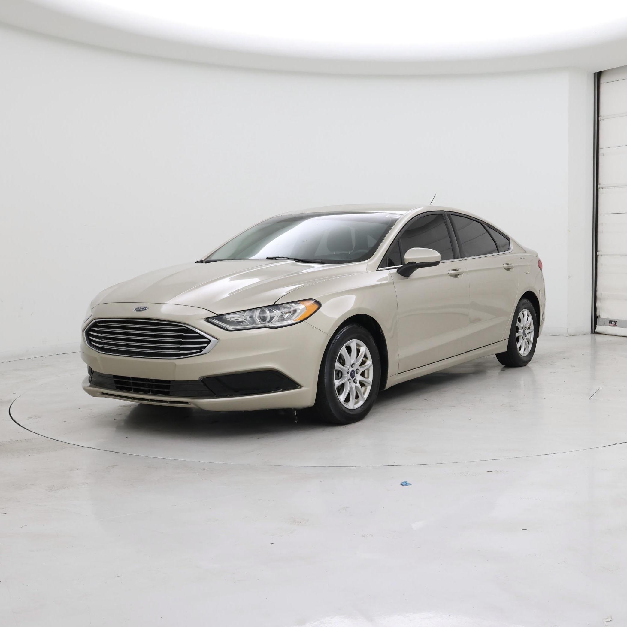 Thumbnail: 2017 Ford Fusion - 4