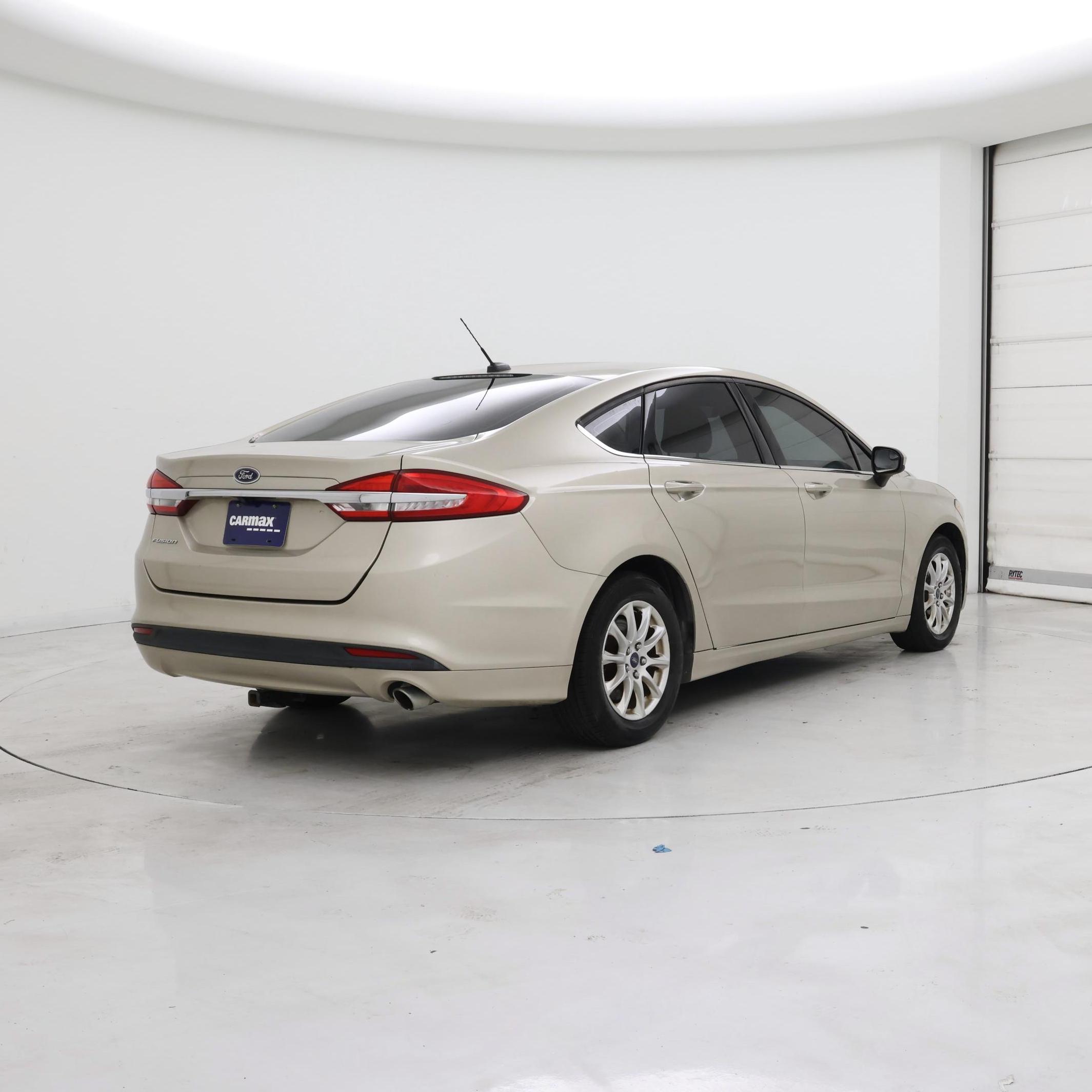 Thumbnail: 2017 Ford Fusion - 8