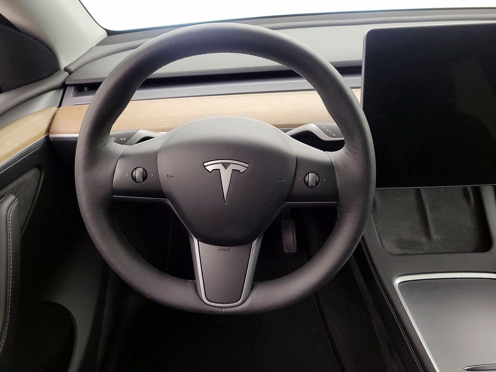 Thumbnail: 2022 Tesla Model Y - 10