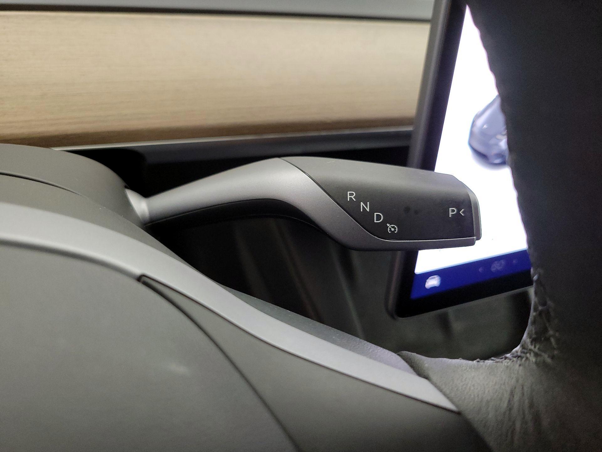 Thumbnail: 2022 Tesla Model Y - 17