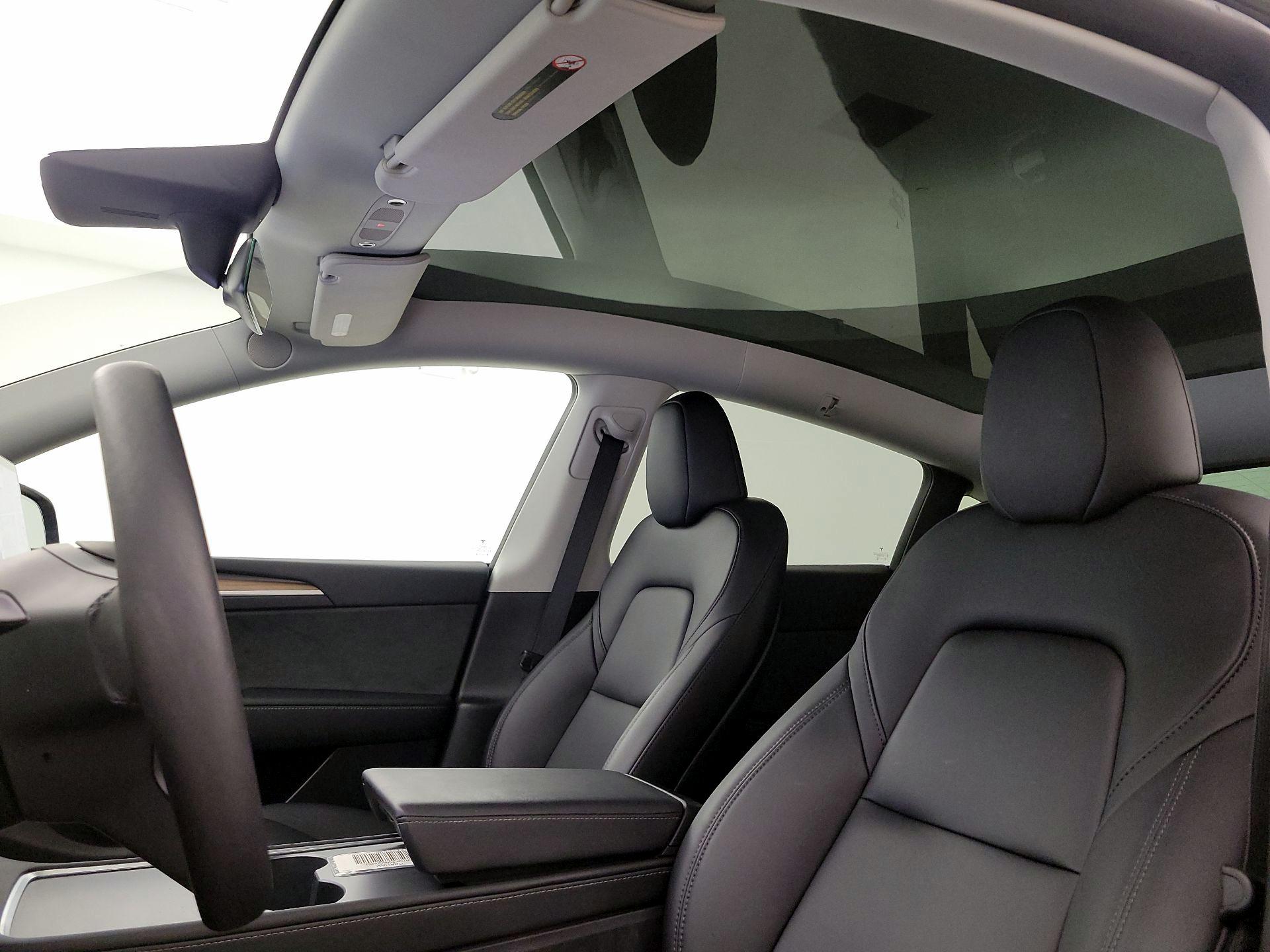 Thumbnail: 2022 Tesla Model Y - 18