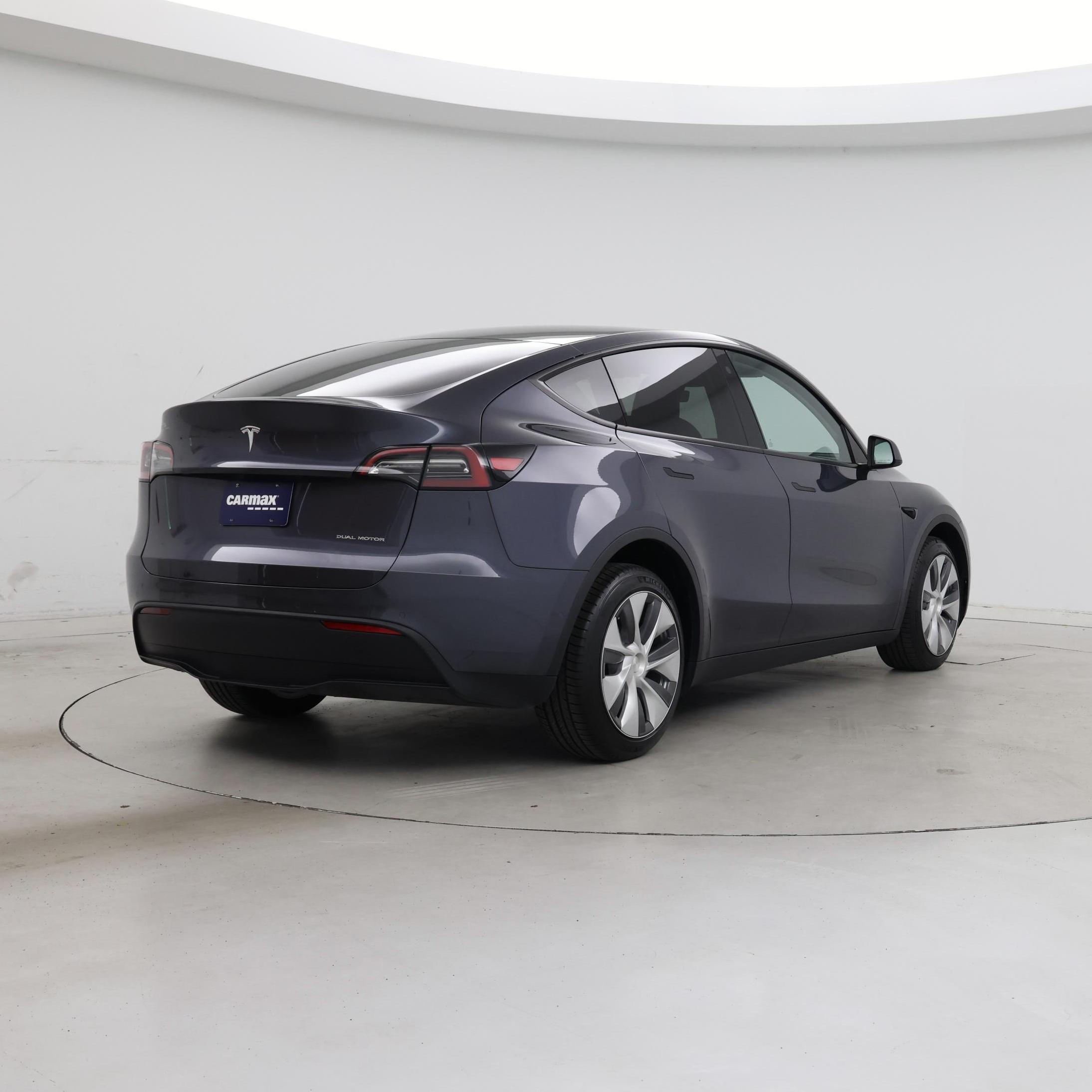 Thumbnail: 2022 Tesla Model Y - 8