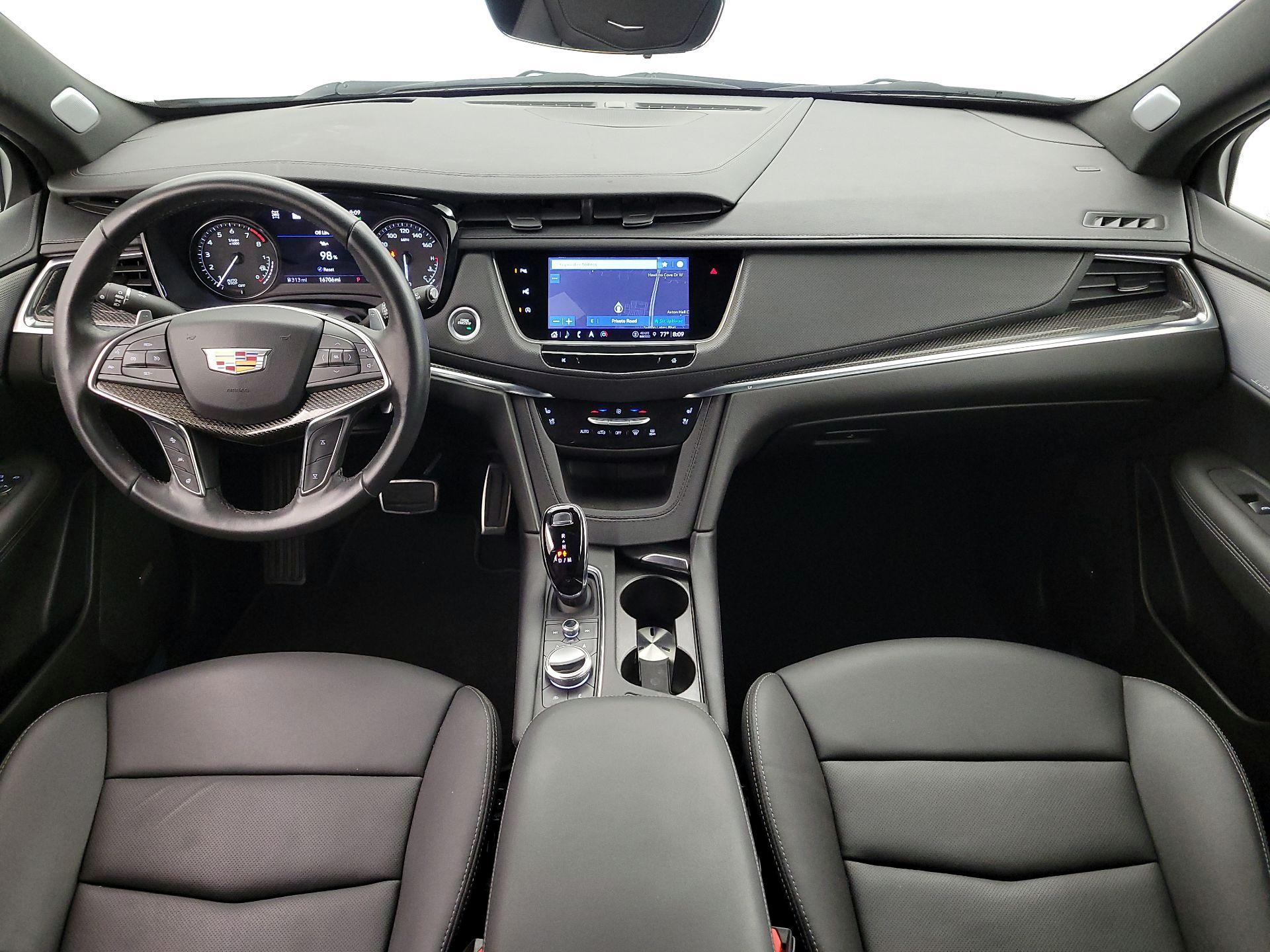 Thumbnail: 2023 Cadillac XT5 - 9