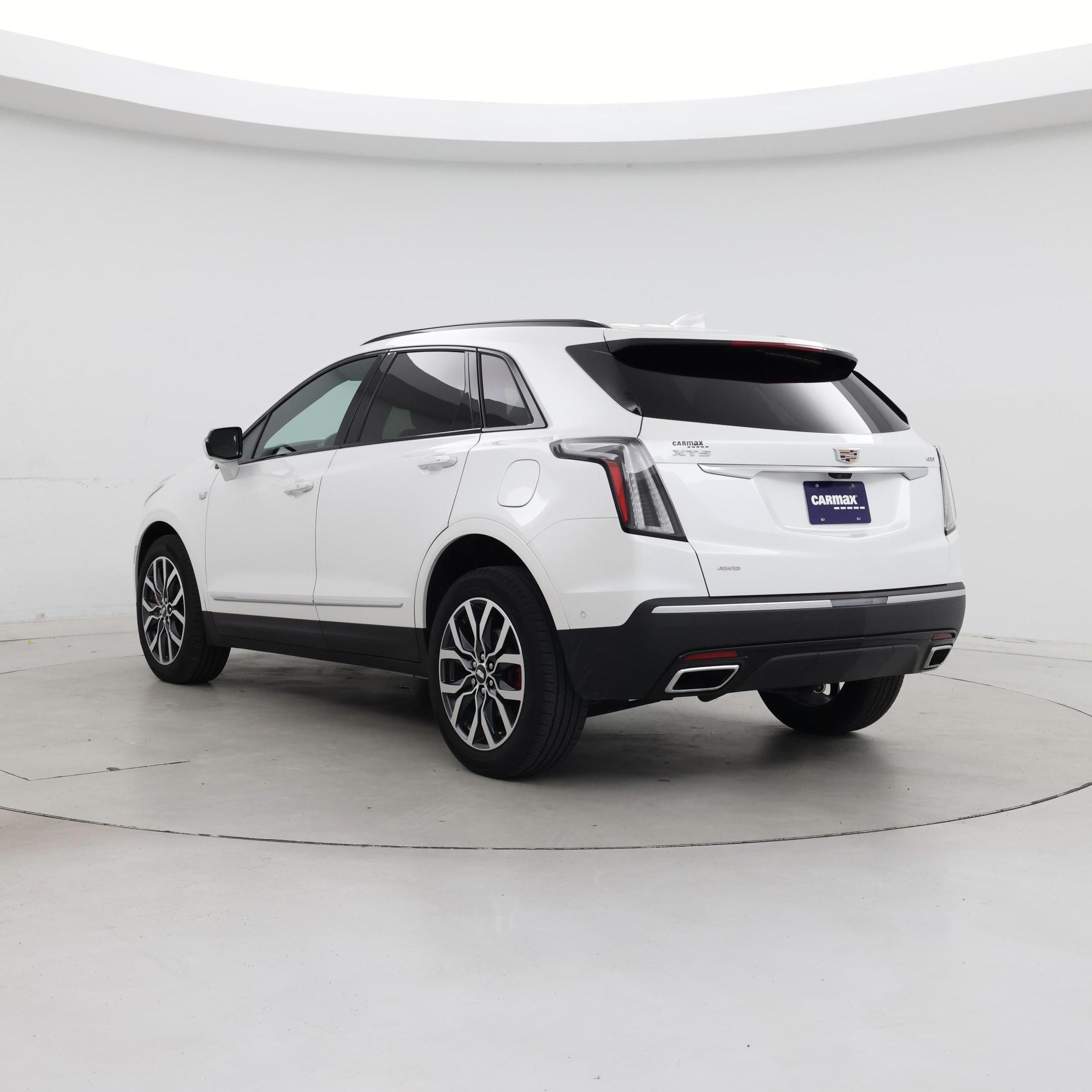 Thumbnail: 2023 Cadillac XT5 - 2