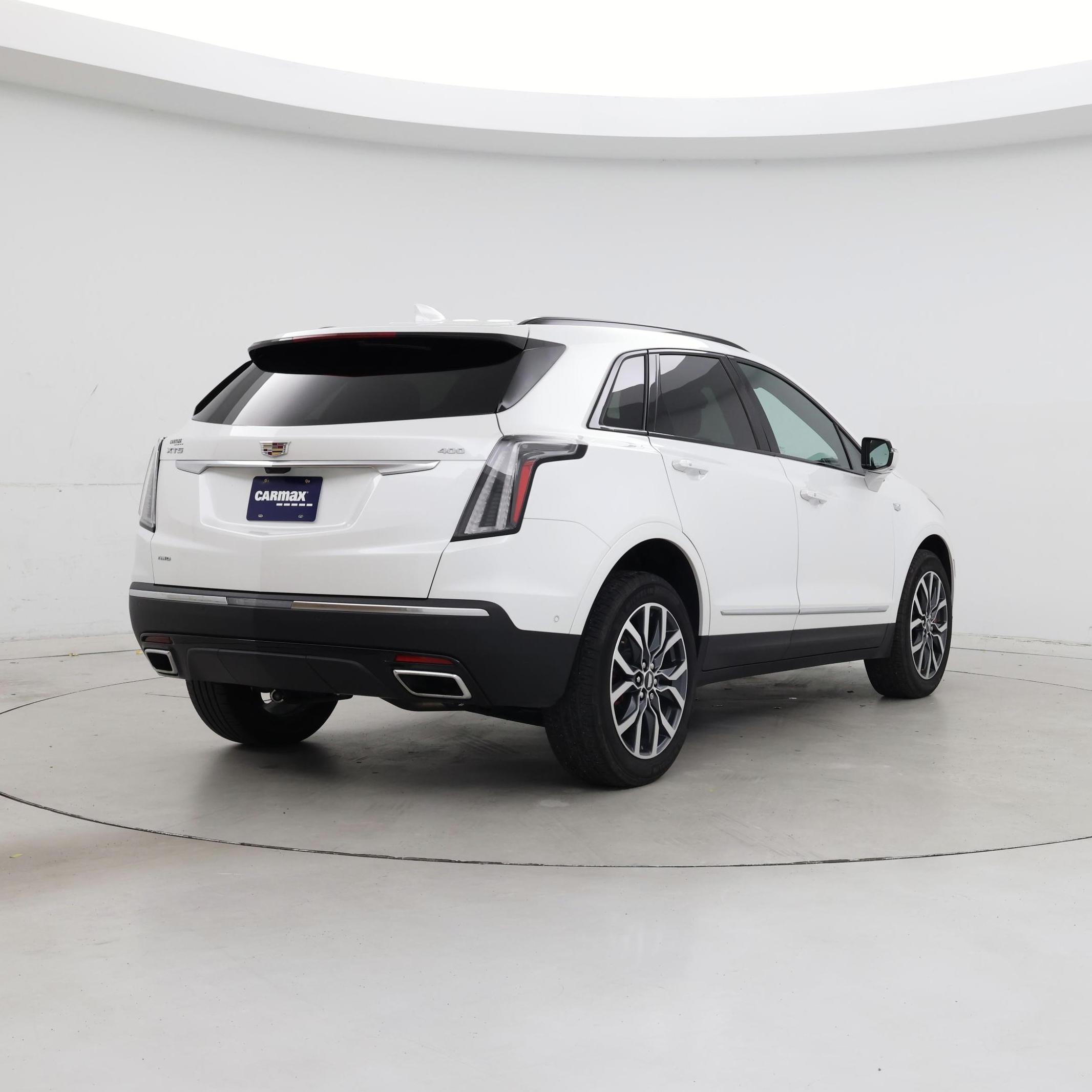 Thumbnail: 2023 Cadillac XT5 - 8